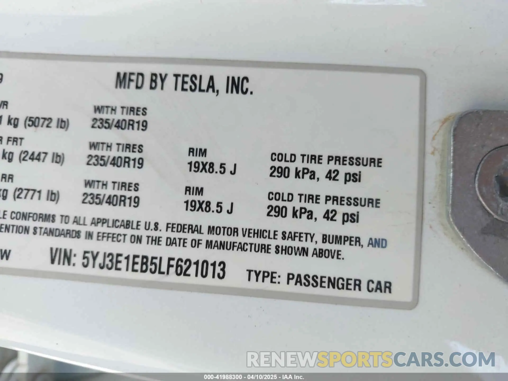9 fotografías del automóvil dañado 5YJ3E1EB5LF621013 TESLA MODEL 3 2020