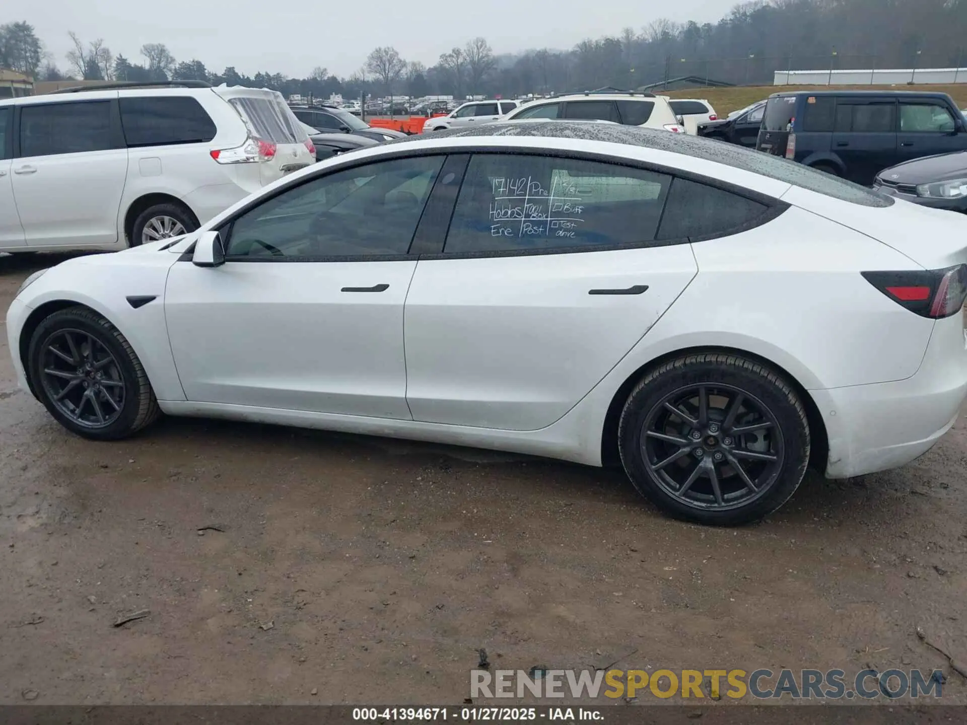 14 fotografías del automóvil dañado 5YJ3E1EB5LF665643 TESLA MODEL 3 2020
