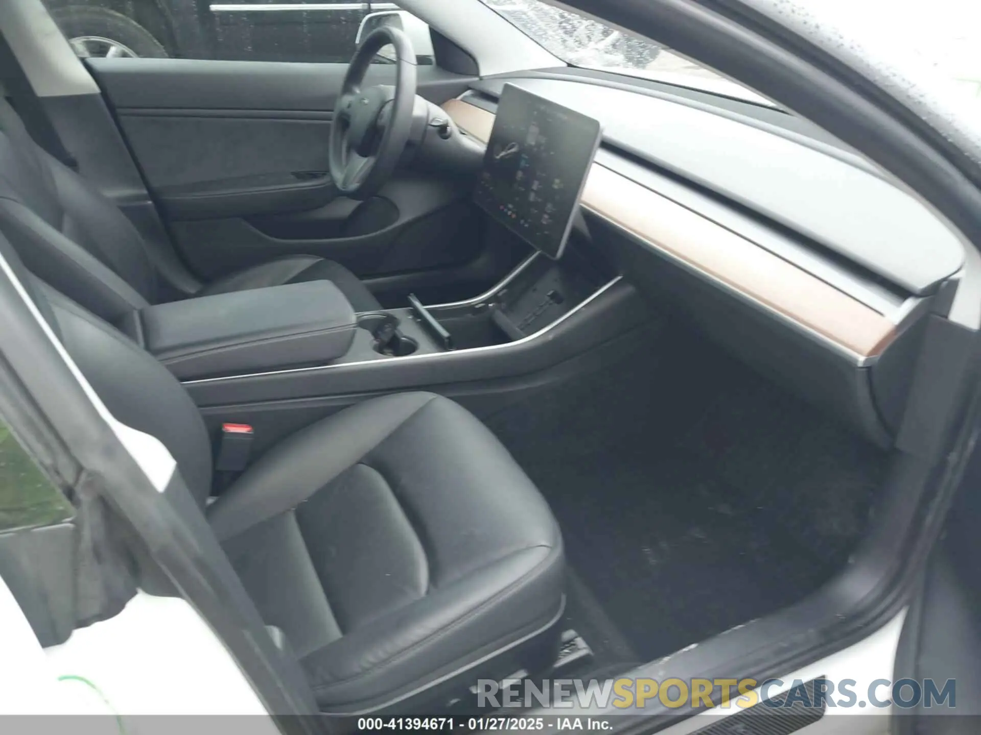 5 fotografías del automóvil dañado 5YJ3E1EB5LF665643 TESLA MODEL 3 2020
