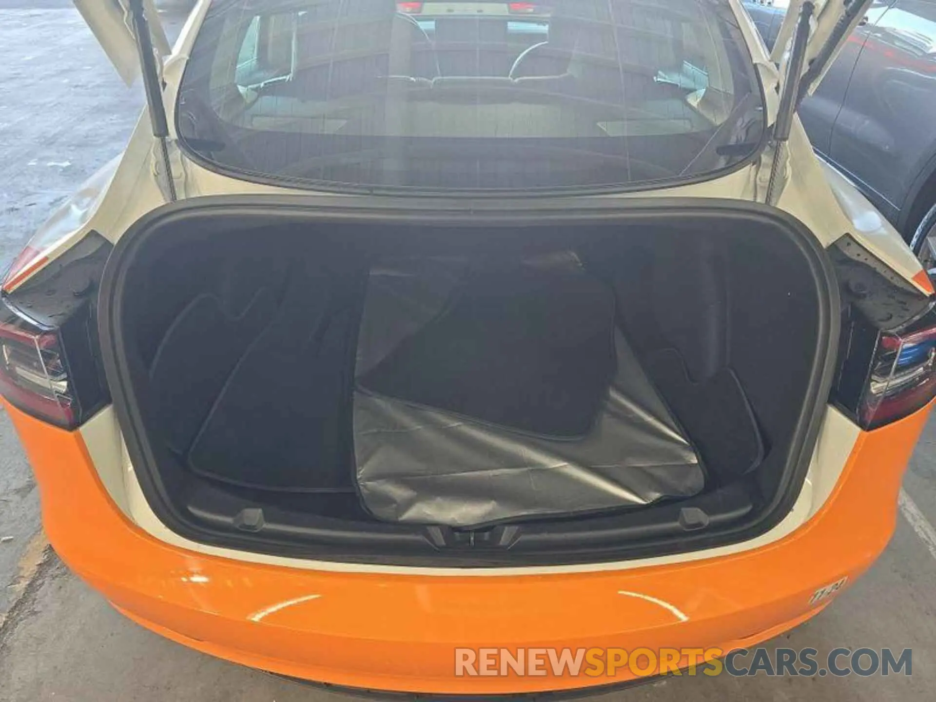 19 fotografías del automóvil dañado 5YJ3E1EB5LF790609 TESLA MODEL 3 2020