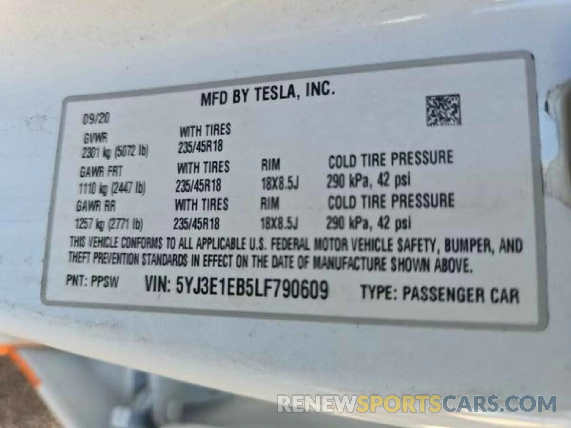 8 fotografías del automóvil dañado 5YJ3E1EB5LF790609 TESLA MODEL 3 2020