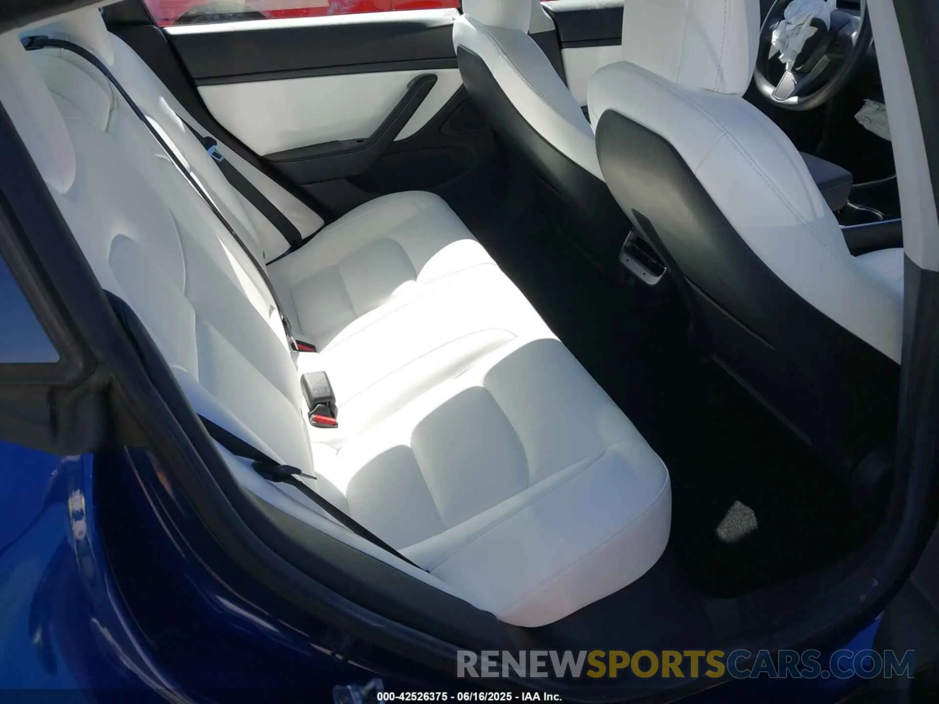 8 fotografías del automóvil dañado 5YJ3E1EB5LF791503 TESLA MODEL 3 2020