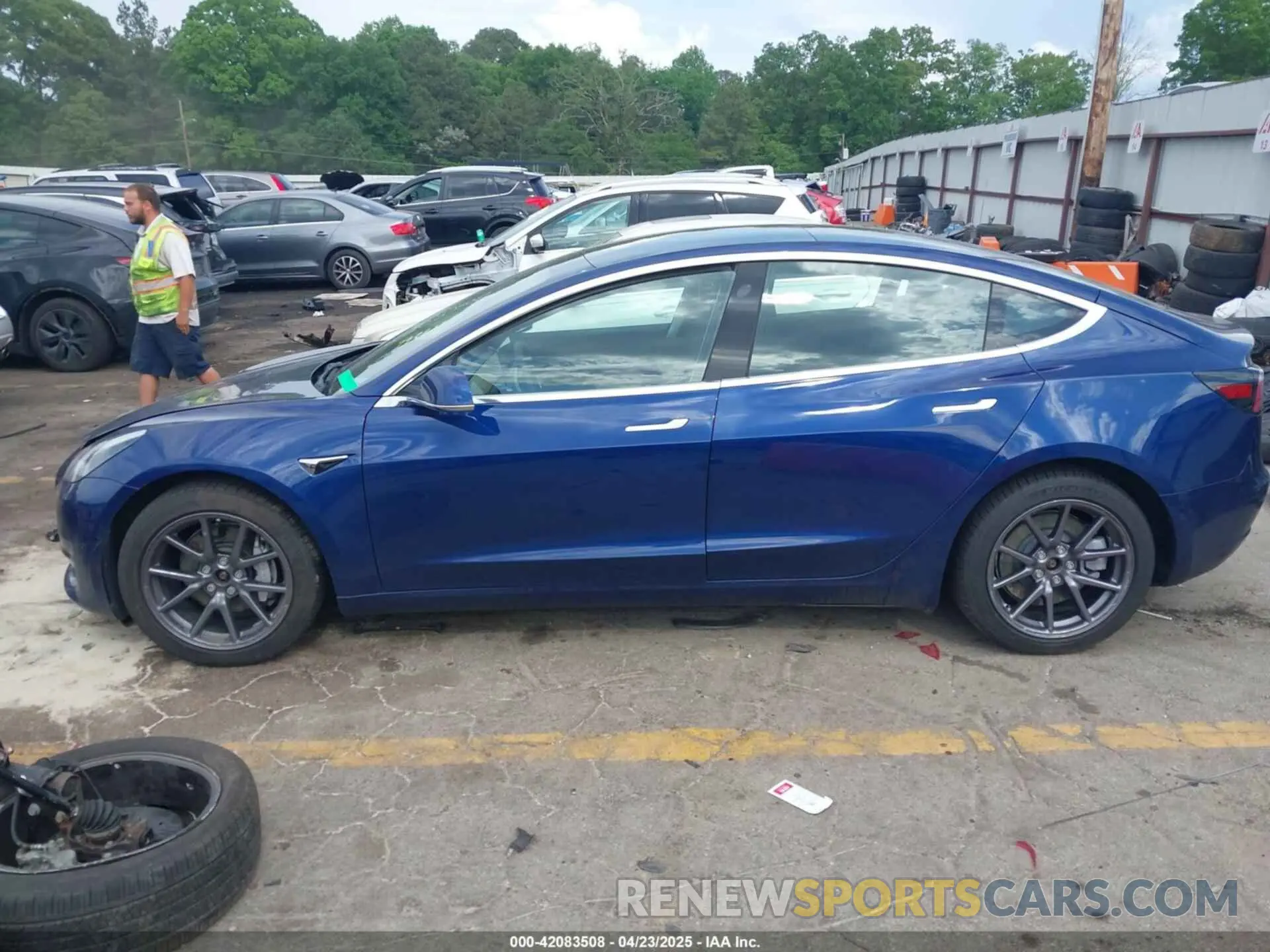 14 fotografías del automóvil dañado 5YJ3E1EB5LF793610 TESLA MODEL 3 2020