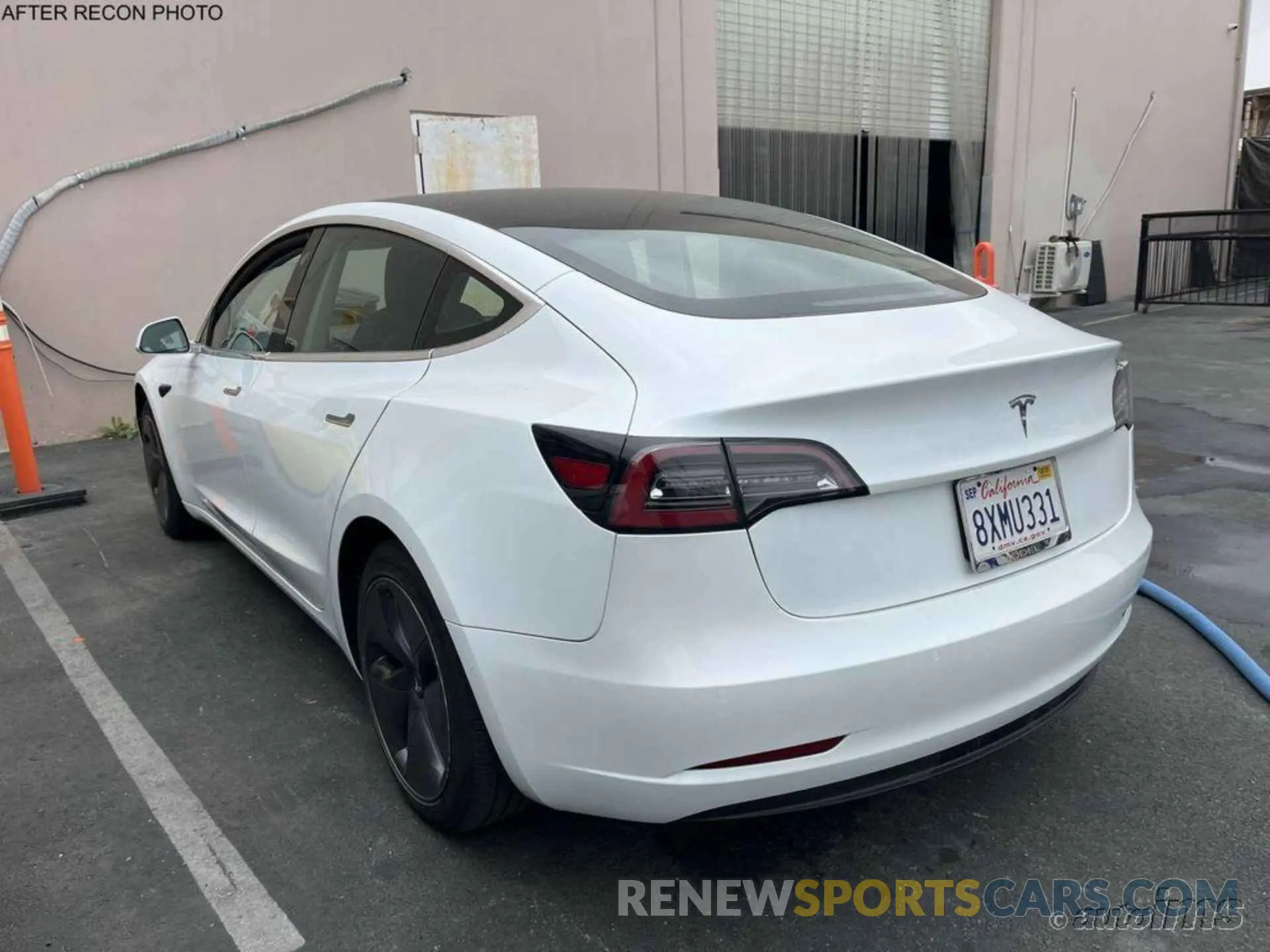 9 fotografías del automóvil dañado 5YJ3E1EB5LF800491 TESLA MODEL 3 2020