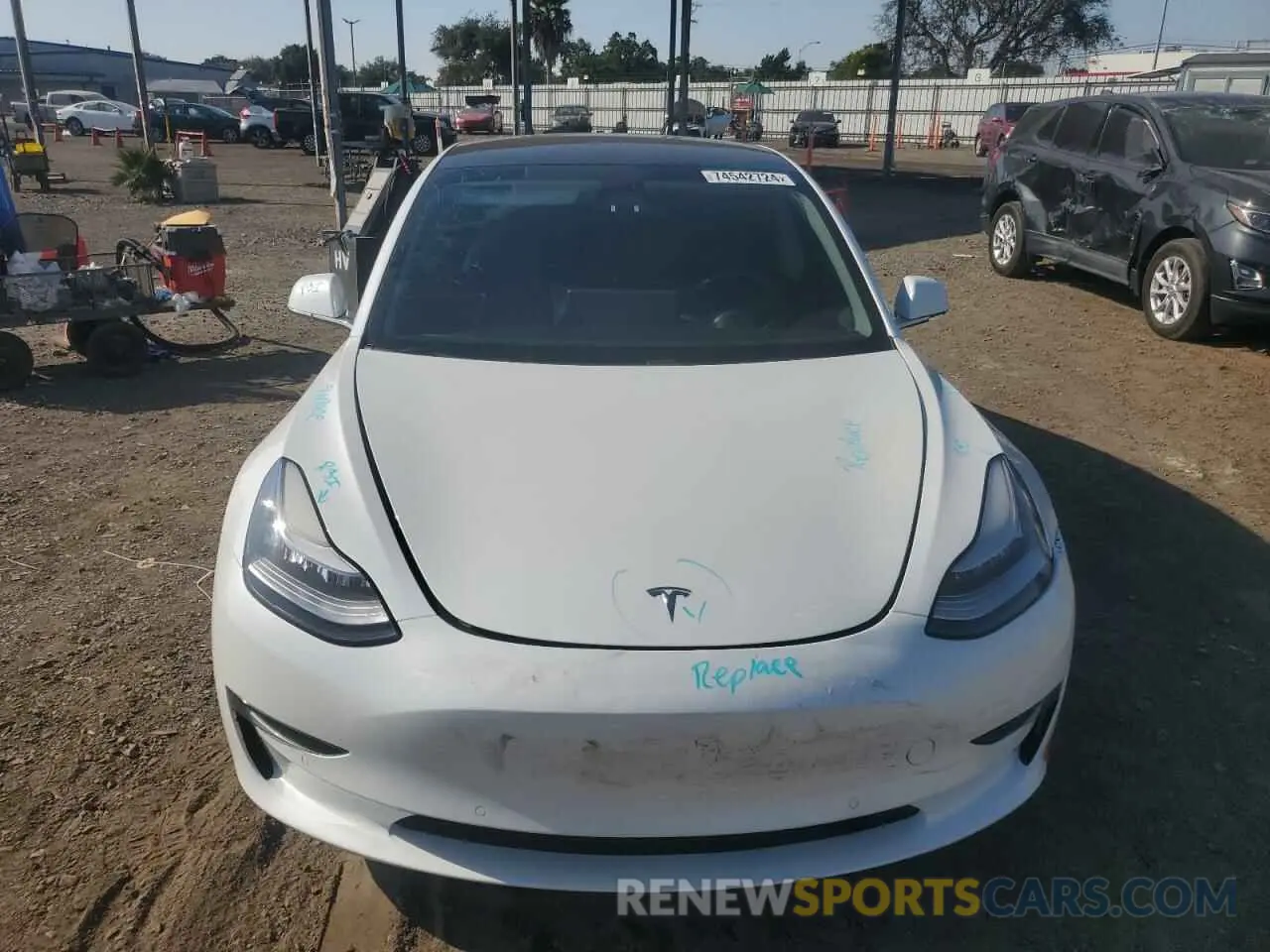 5 fotografías del automóvil dañado 5YJ3E1EB6LF619125 TESLA MODEL 3 2020