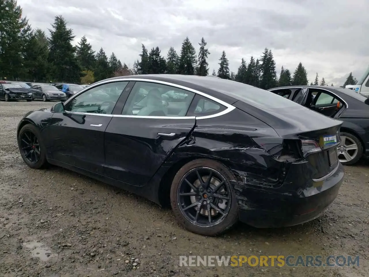 2 fotografías del automóvil dañado 5YJ3E1EB6LF621814 TESLA MODEL 3 2020