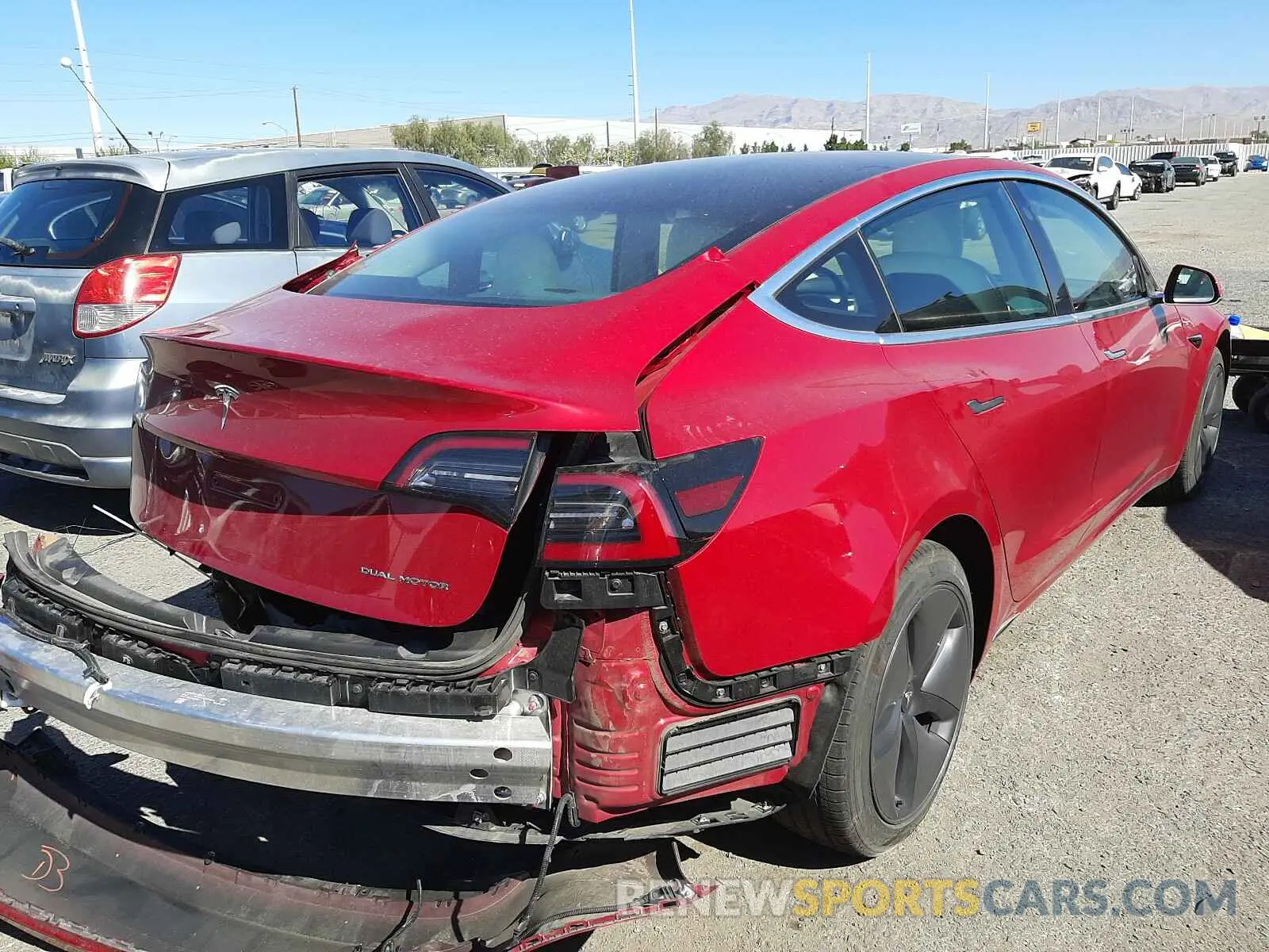 4 fotografías del automóvil dañado 5YJ3E1EB6LF628603 TESLA MODEL 3 2020