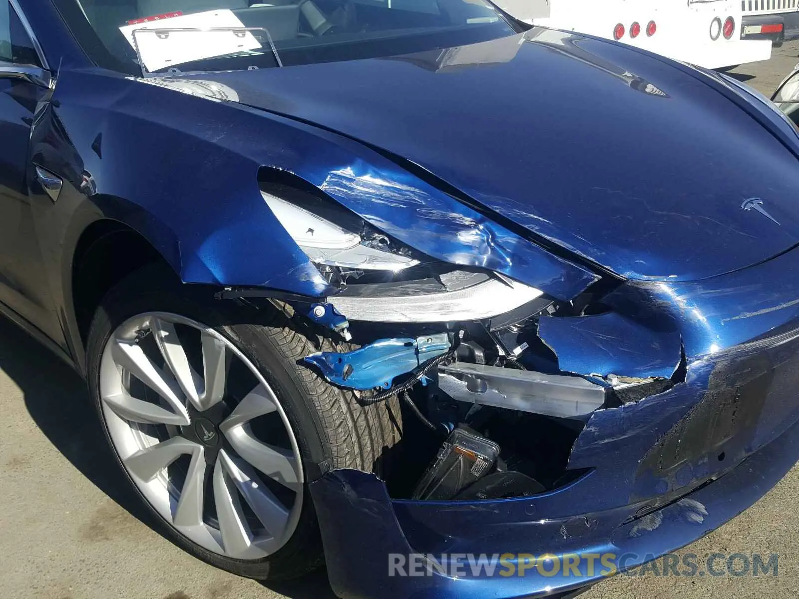 9 fotografías del automóvil dañado 5YJ3E1EB6LF640265 TESLA MODEL 3 2020
