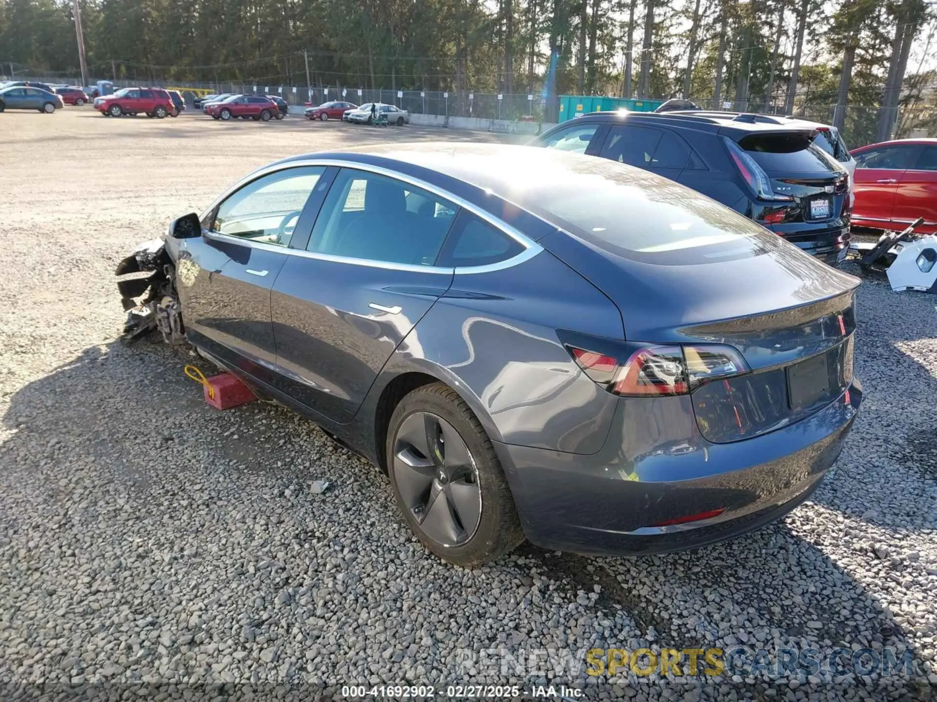 3 fotografías del automóvil dañado 5YJ3E1EB6LF647510 TESLA MODEL 3 2020