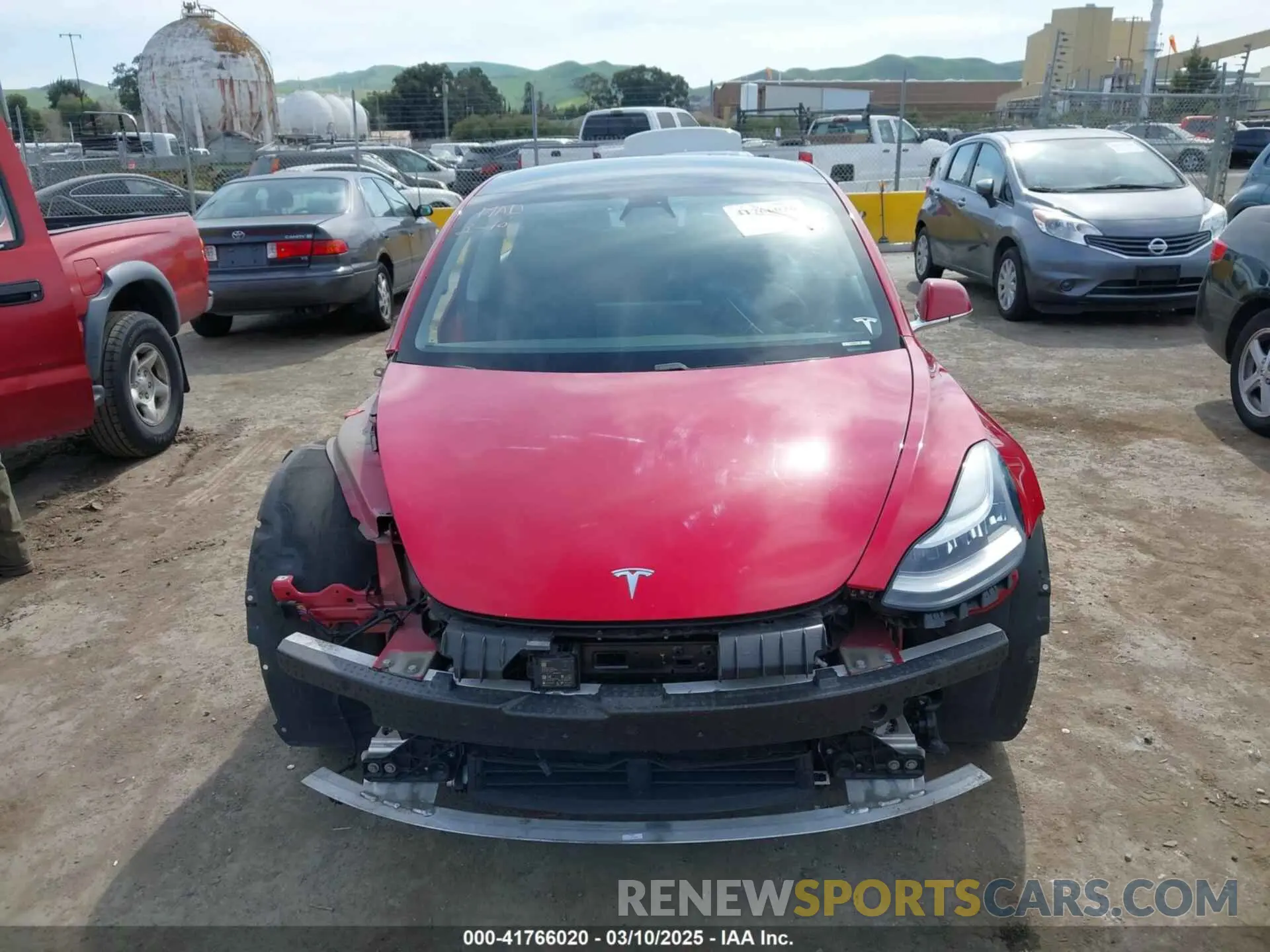 13 fotografías del automóvil dañado 5YJ3E1EB6LF649824 TESLA MODEL 3 2020