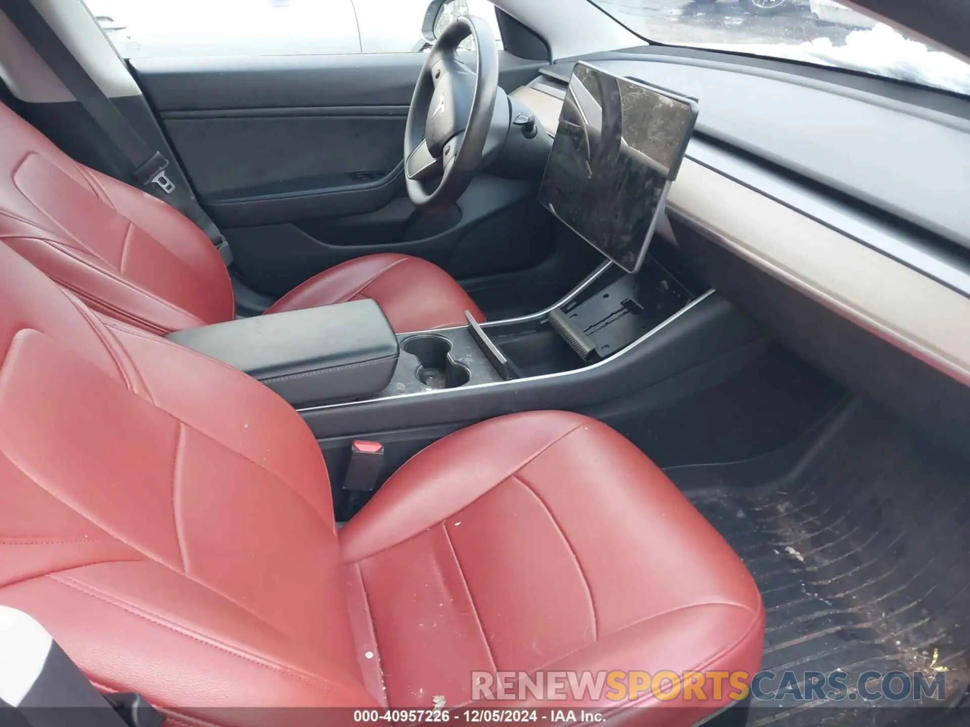 5 fotografías del automóvil dañado 5YJ3E1EB6LF784169 TESLA MODEL 3 2020