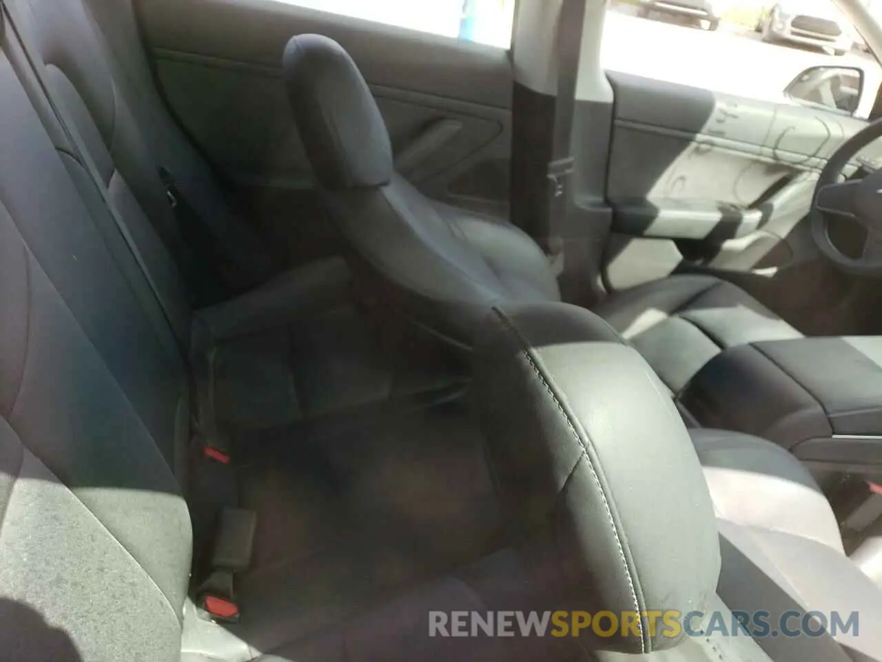 6 fotografías del automóvil dañado 5YJ3E1EB6LF794944 TESLA MODEL 3 2020