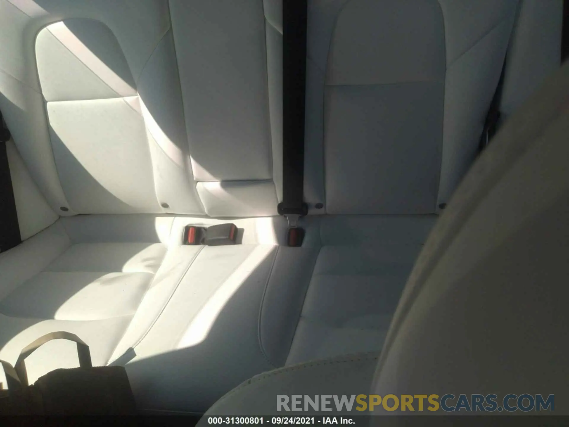 8 fotografías del automóvil dañado 5YJ3E1EB7LF622602 TESLA MODEL 3 2020