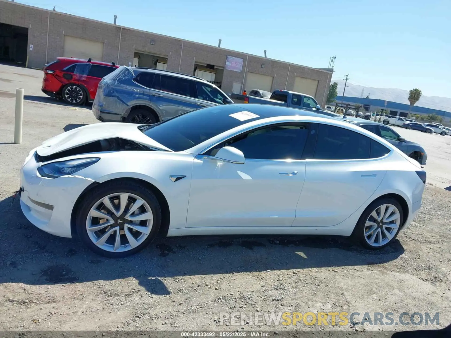 14 fotografías del automóvil dañado 5YJ3E1EB7LF622860 TESLA MODEL 3 2020