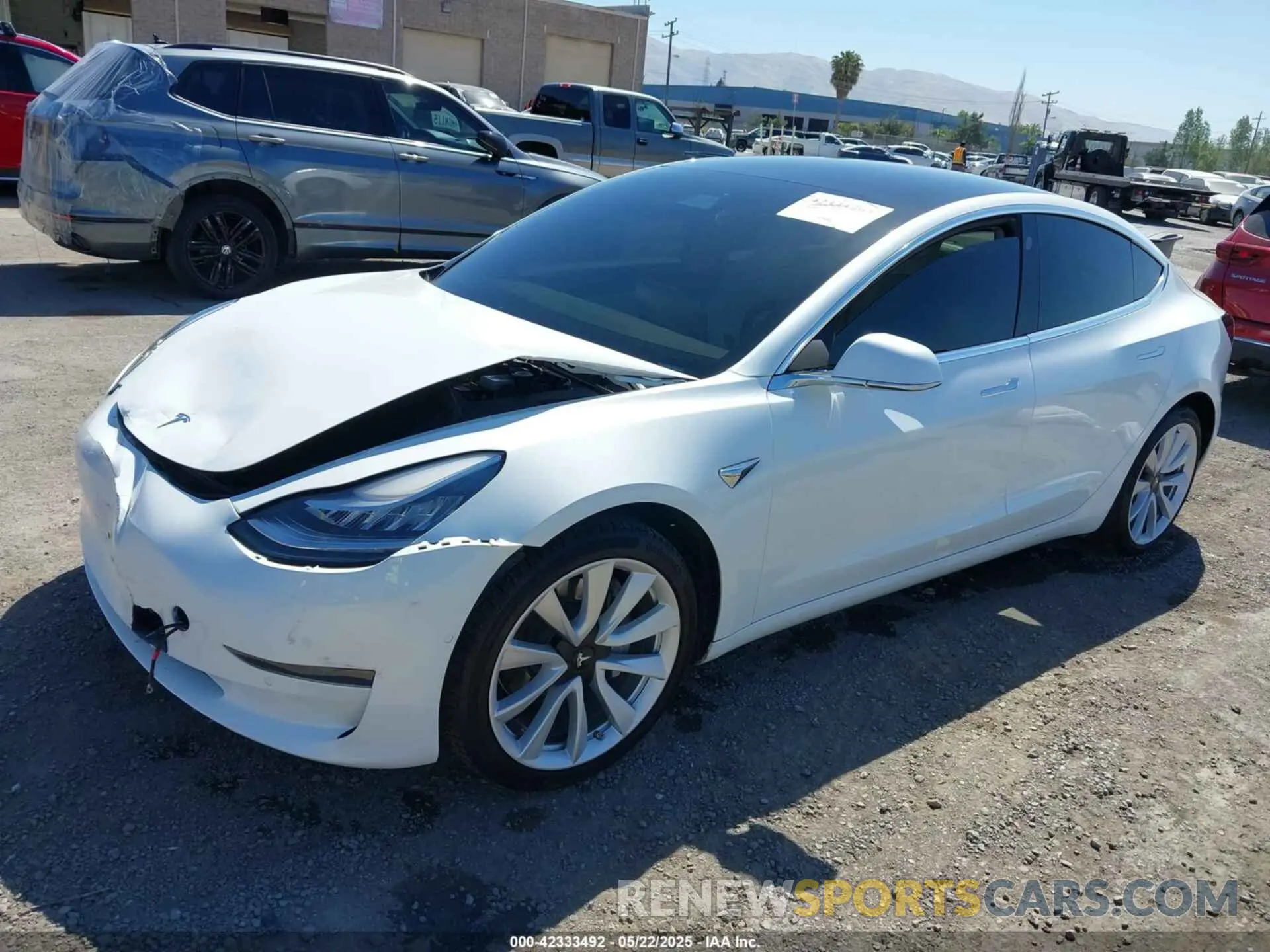 2 fotografías del automóvil dañado 5YJ3E1EB7LF622860 TESLA MODEL 3 2020