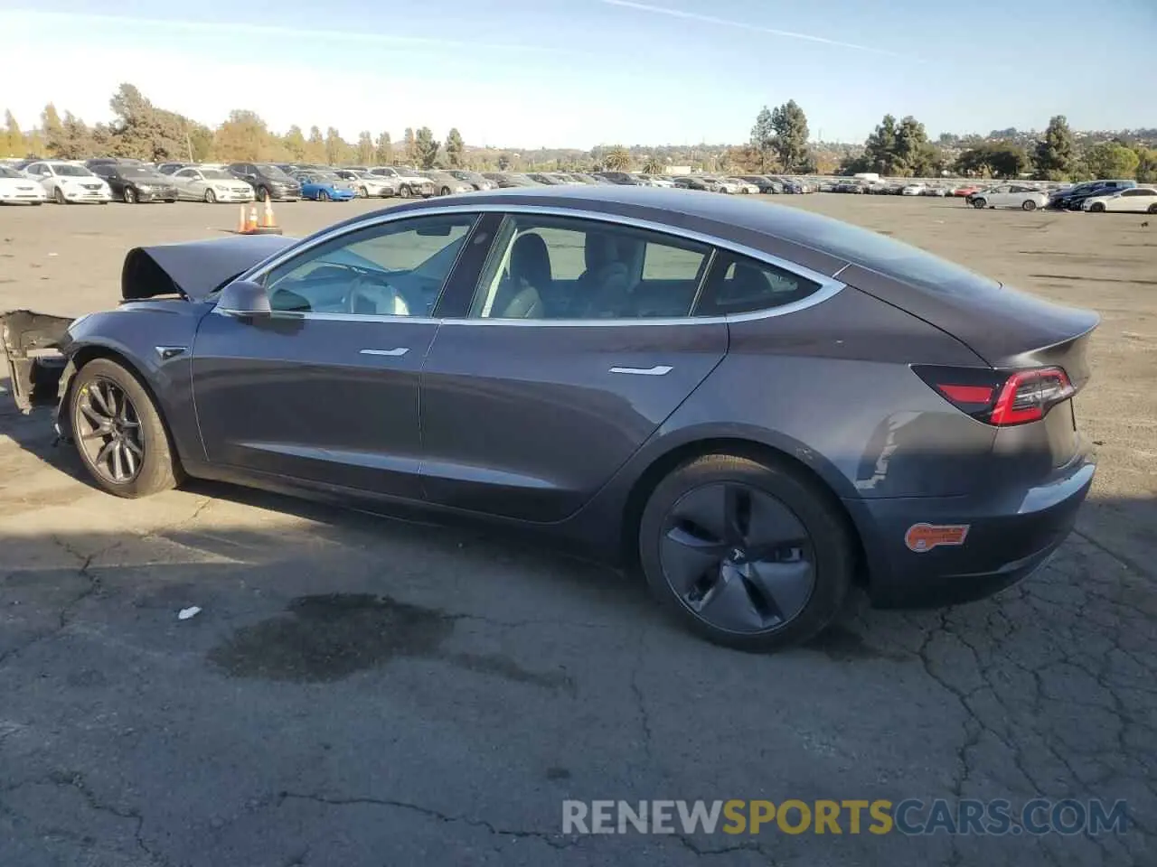 2 fotografías del automóvil dañado 5YJ3E1EB7LF635544 TESLA MODEL 3 2020