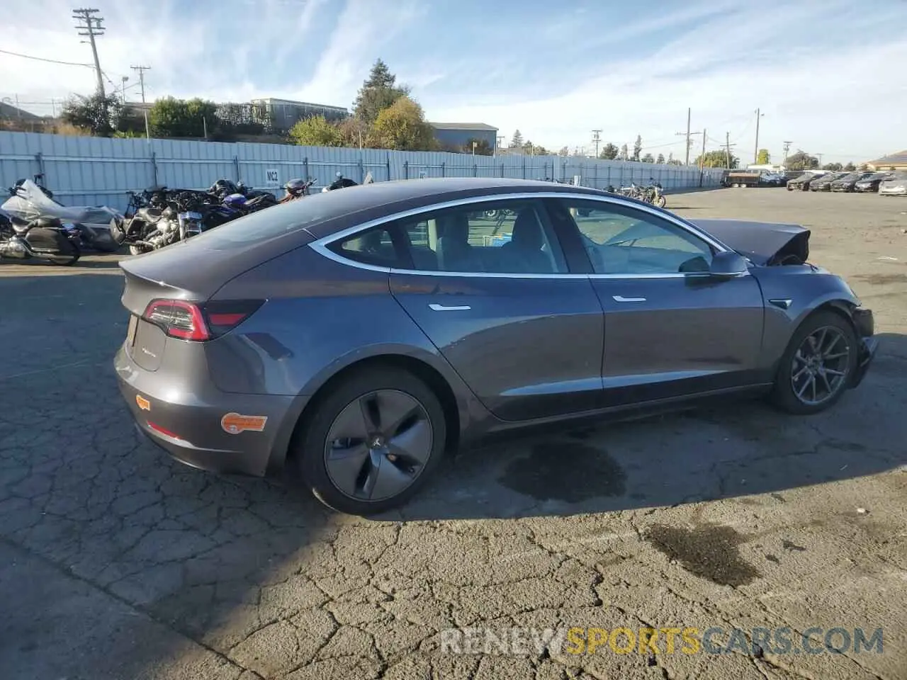 3 fotografías del automóvil dañado 5YJ3E1EB7LF635544 TESLA MODEL 3 2020