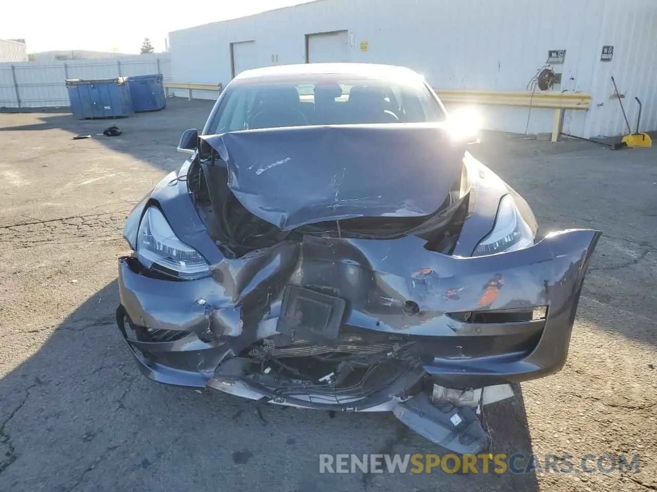 5 fotografías del automóvil dañado 5YJ3E1EB7LF635544 TESLA MODEL 3 2020