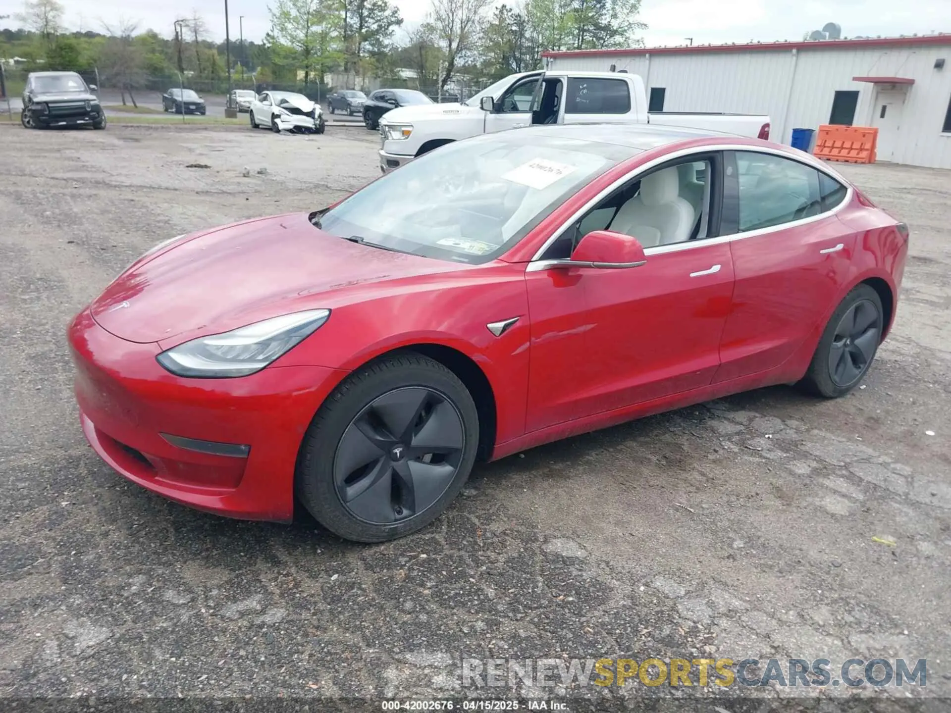 2 fotografías del automóvil dañado 5YJ3E1EB7LF668172 TESLA MODEL 3 2020