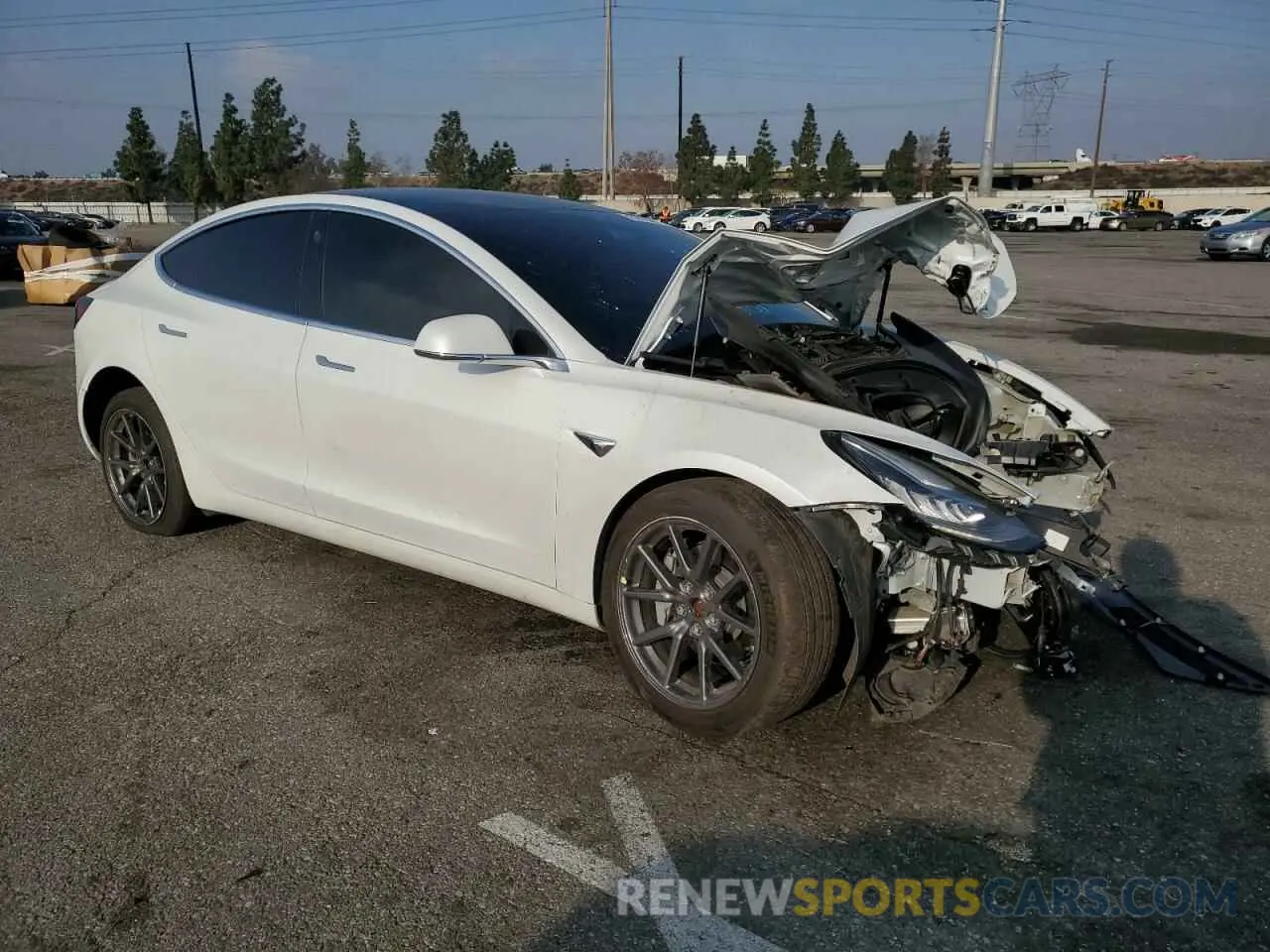 4 fotografías del automóvil dañado 5YJ3E1EB7LF735448 TESLA MODEL 3 2020