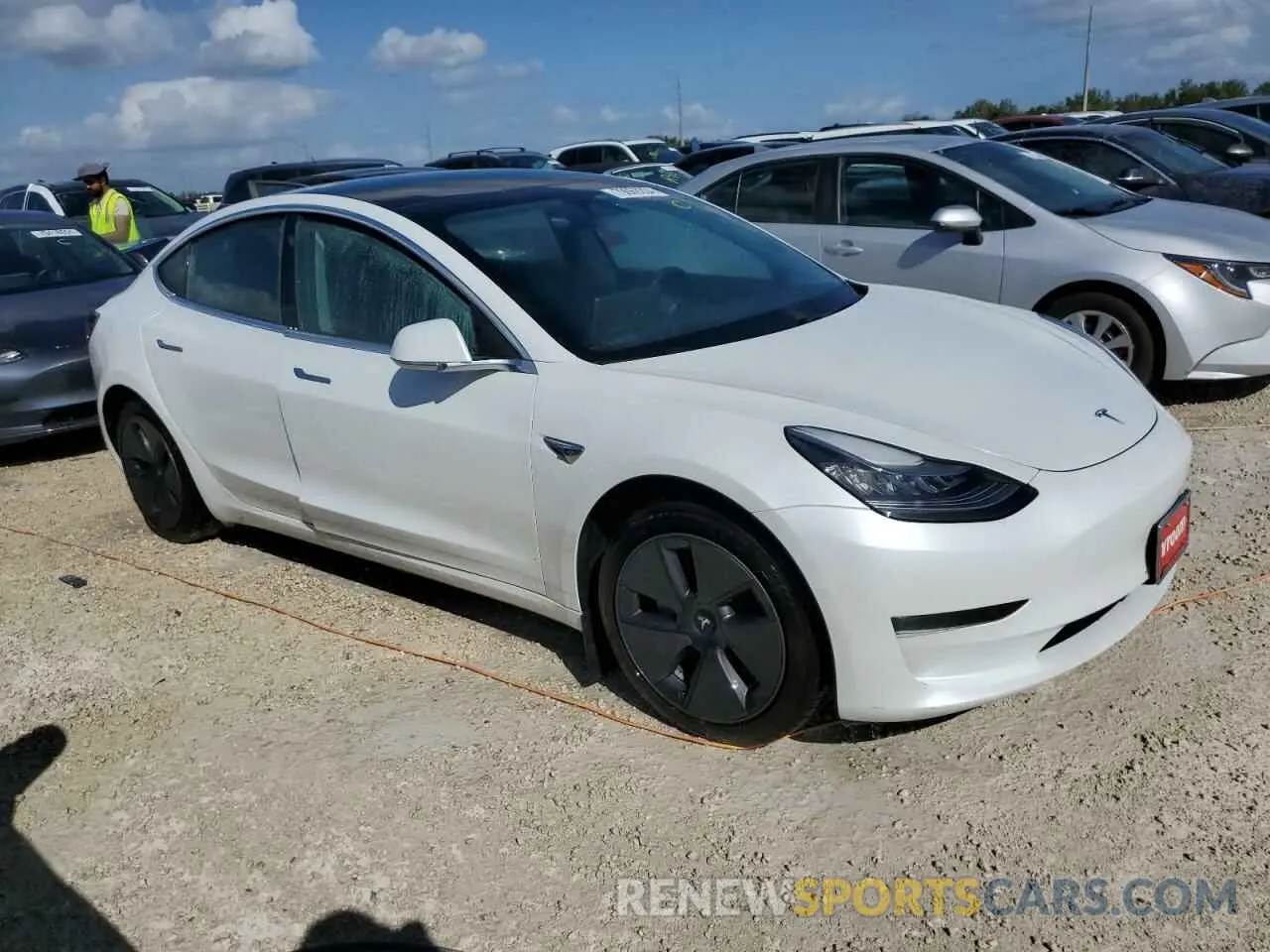4 fotografías del automóvil dañado 5YJ3E1EB7LF793642 TESLA MODEL 3 2020