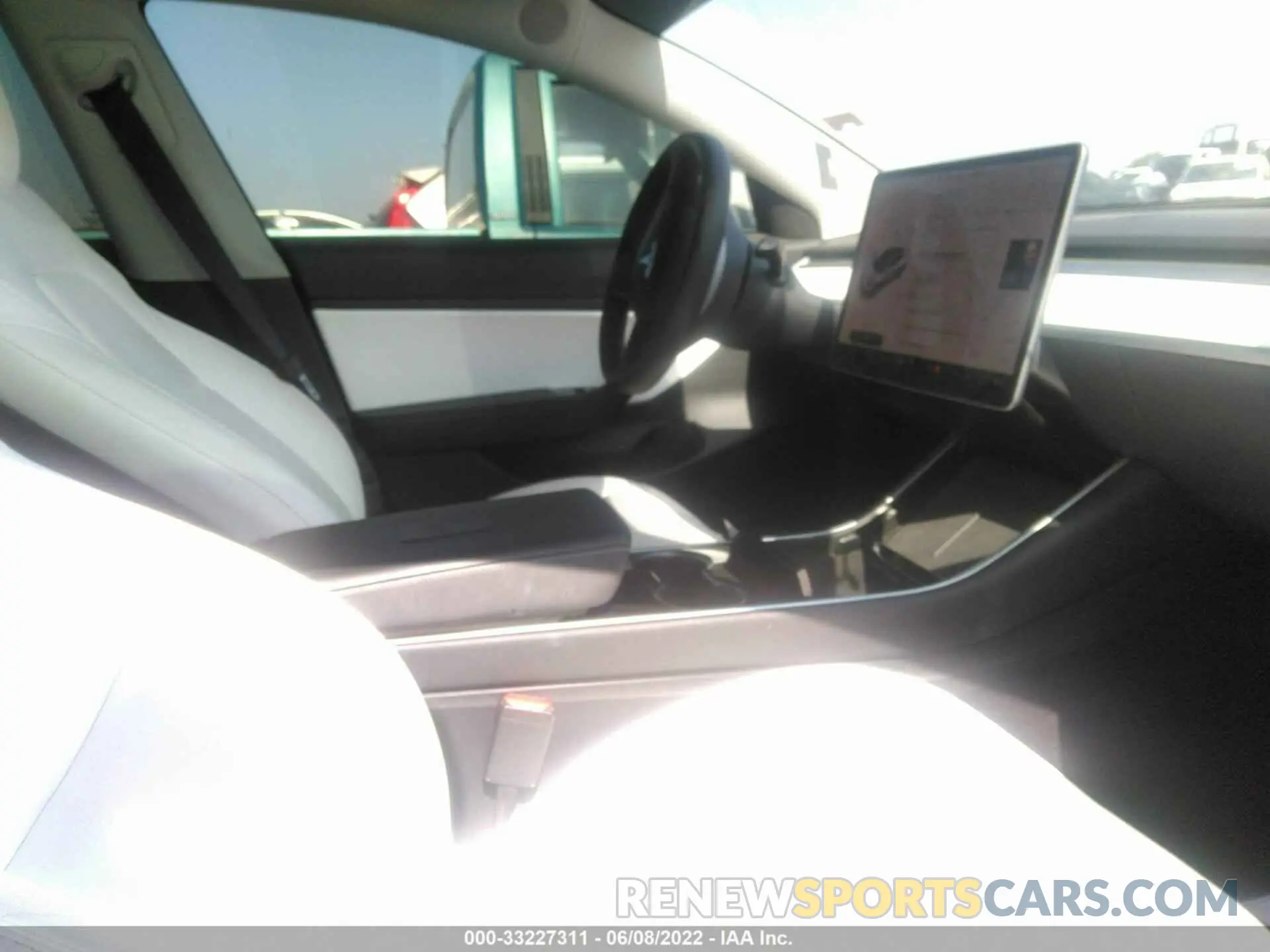 5 fotografías del automóvil dañado 5YJ3E1EB7LF801996 TESLA MODEL 3 2020