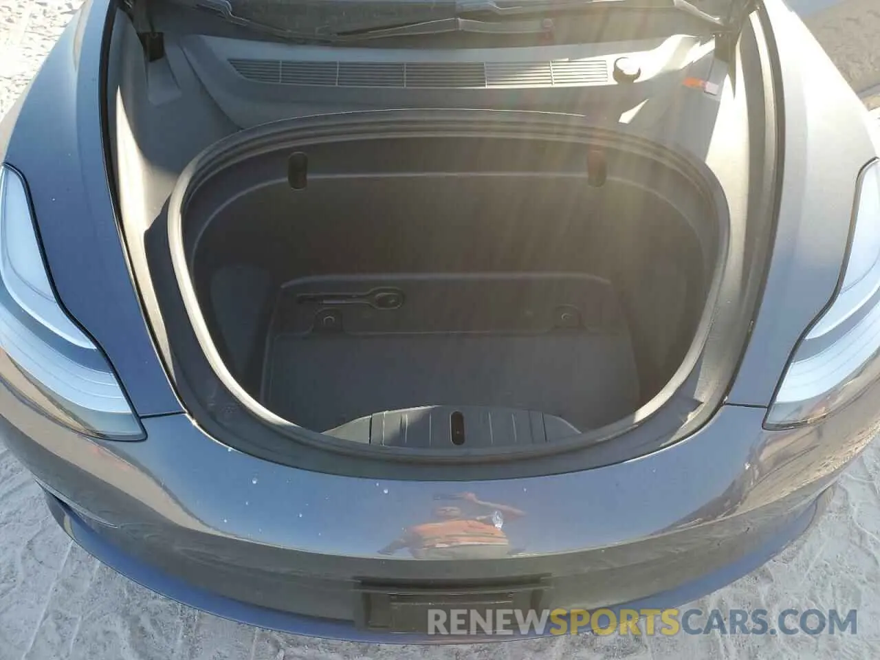 11 fotografías del automóvil dañado 5YJ3E1EB8LF510374 TESLA MODEL 3 2020