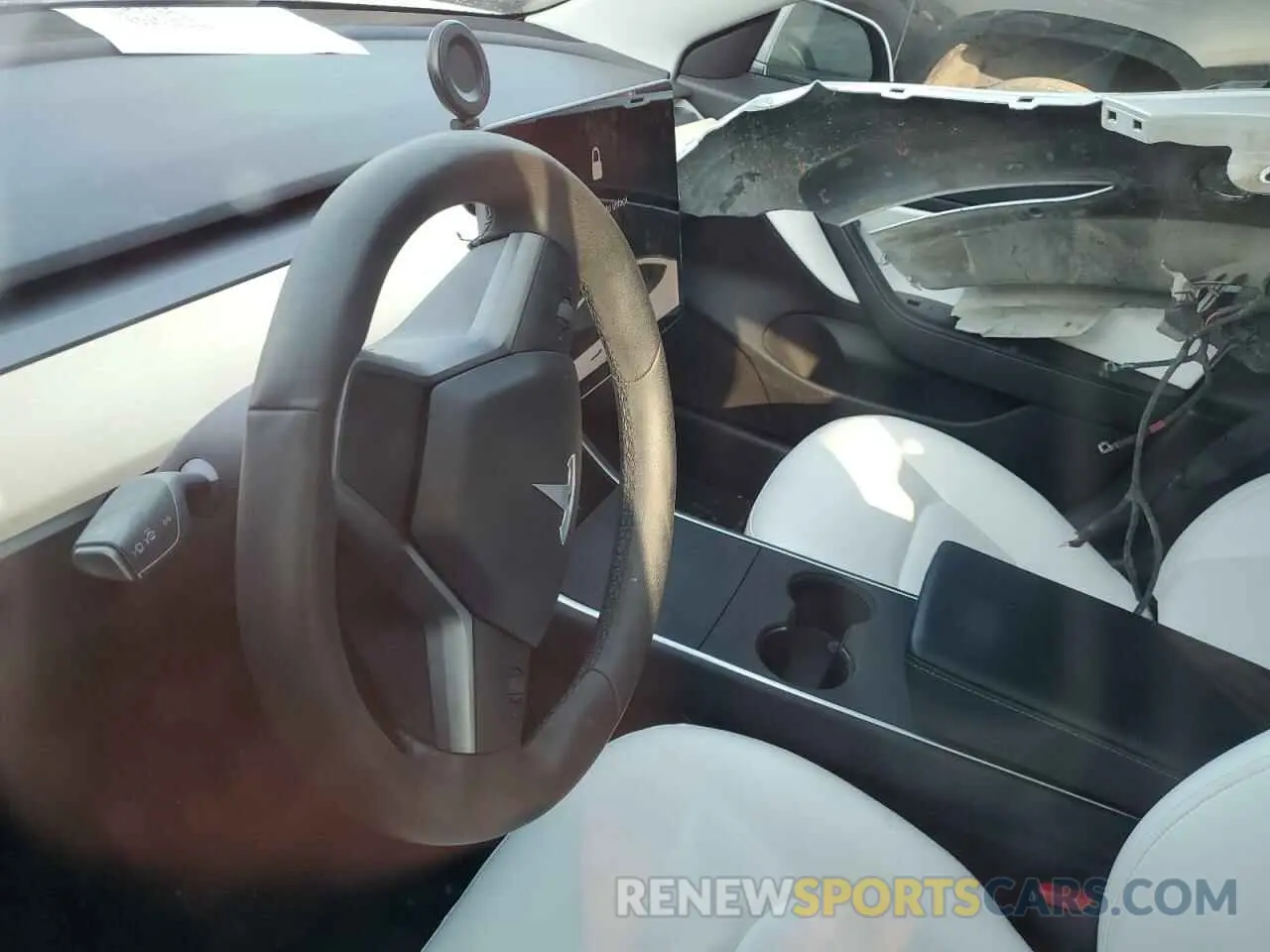 8 fotografías del automóvil dañado 5YJ3E1EB8LF640168 TESLA MODEL 3 2020
