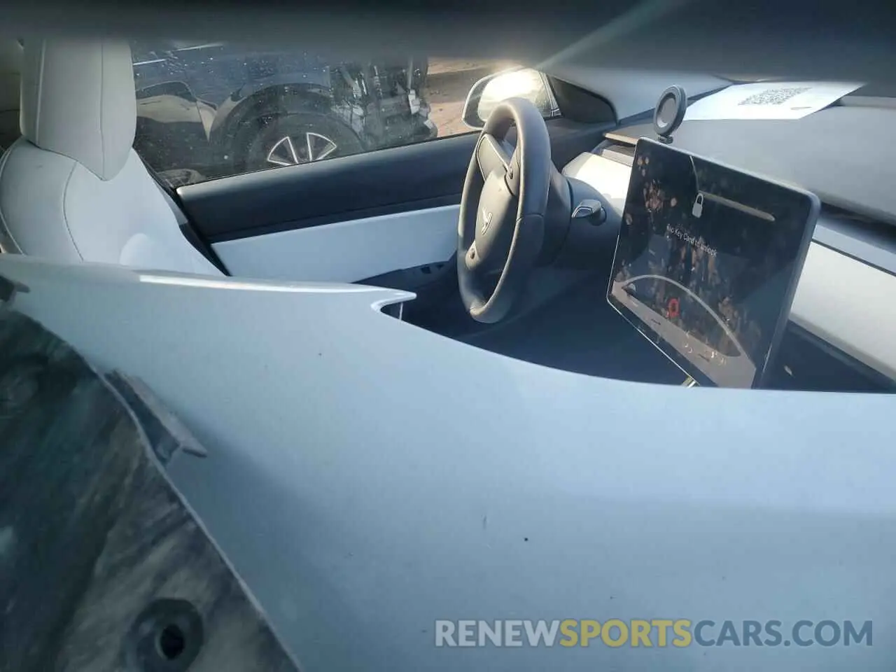 9 fotografías del automóvil dañado 5YJ3E1EB8LF640168 TESLA MODEL 3 2020