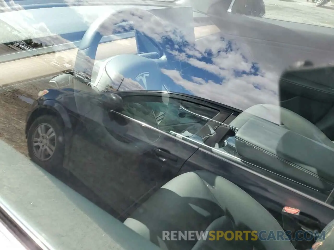 8 fotografías del automóvil dañado 5YJ3E1EB8LF712079 TESLA MODEL 3 2020