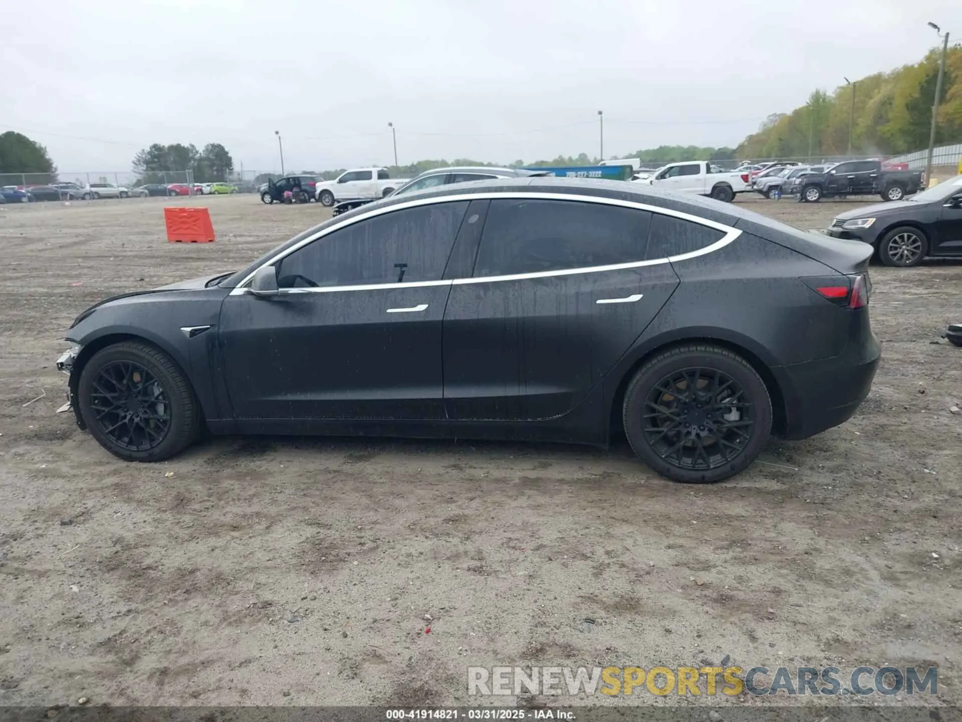 15 fotografías del automóvil dañado 5YJ3E1EB8LF712583 TESLA MODEL 3 2020