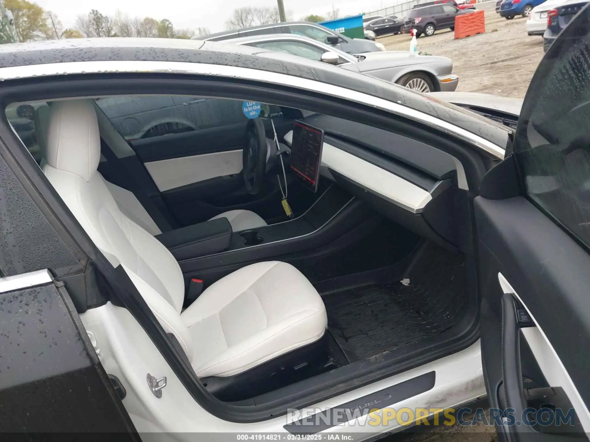 5 fotografías del automóvil dañado 5YJ3E1EB8LF712583 TESLA MODEL 3 2020