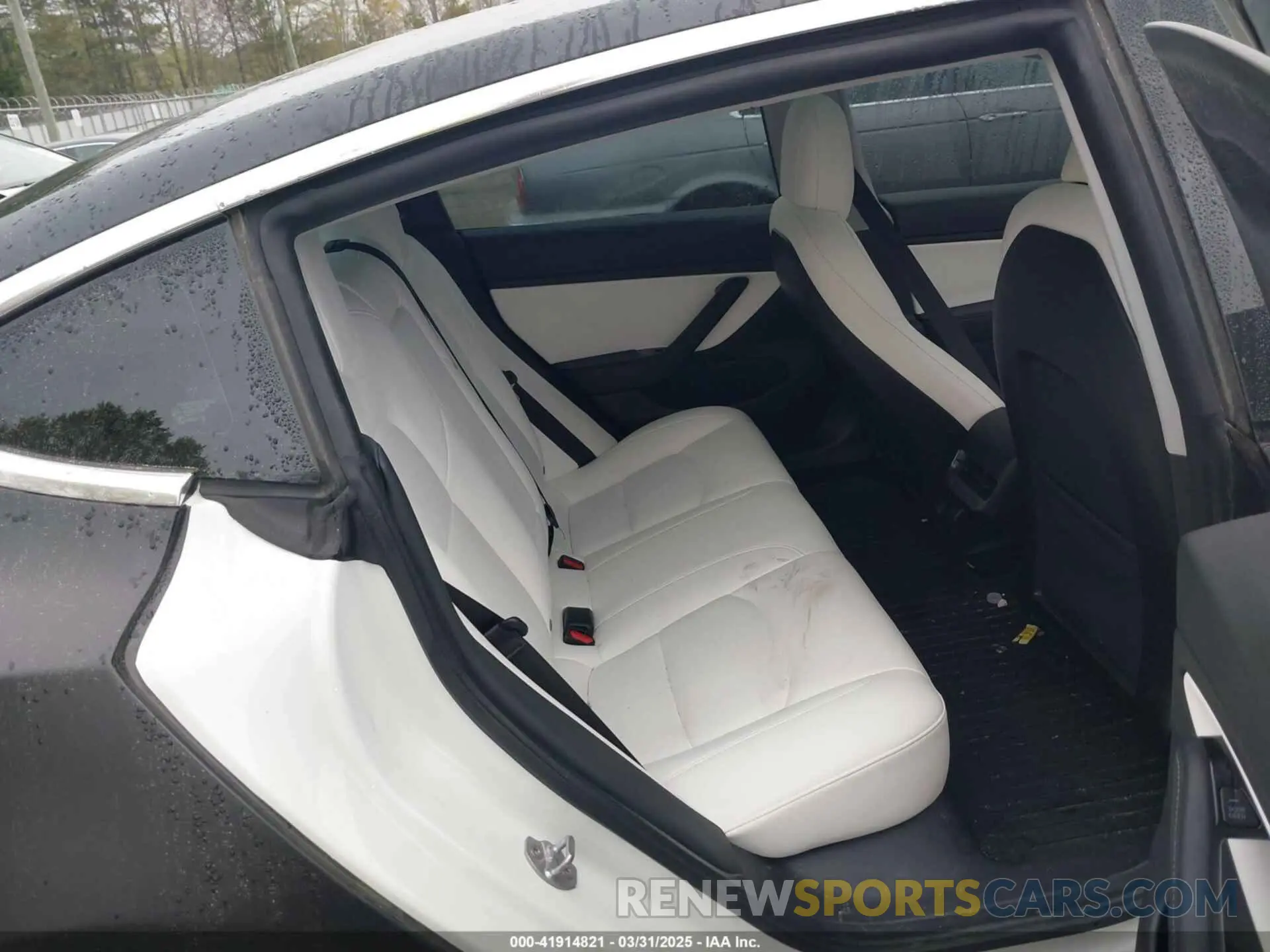 8 fotografías del automóvil dañado 5YJ3E1EB8LF712583 TESLA MODEL 3 2020