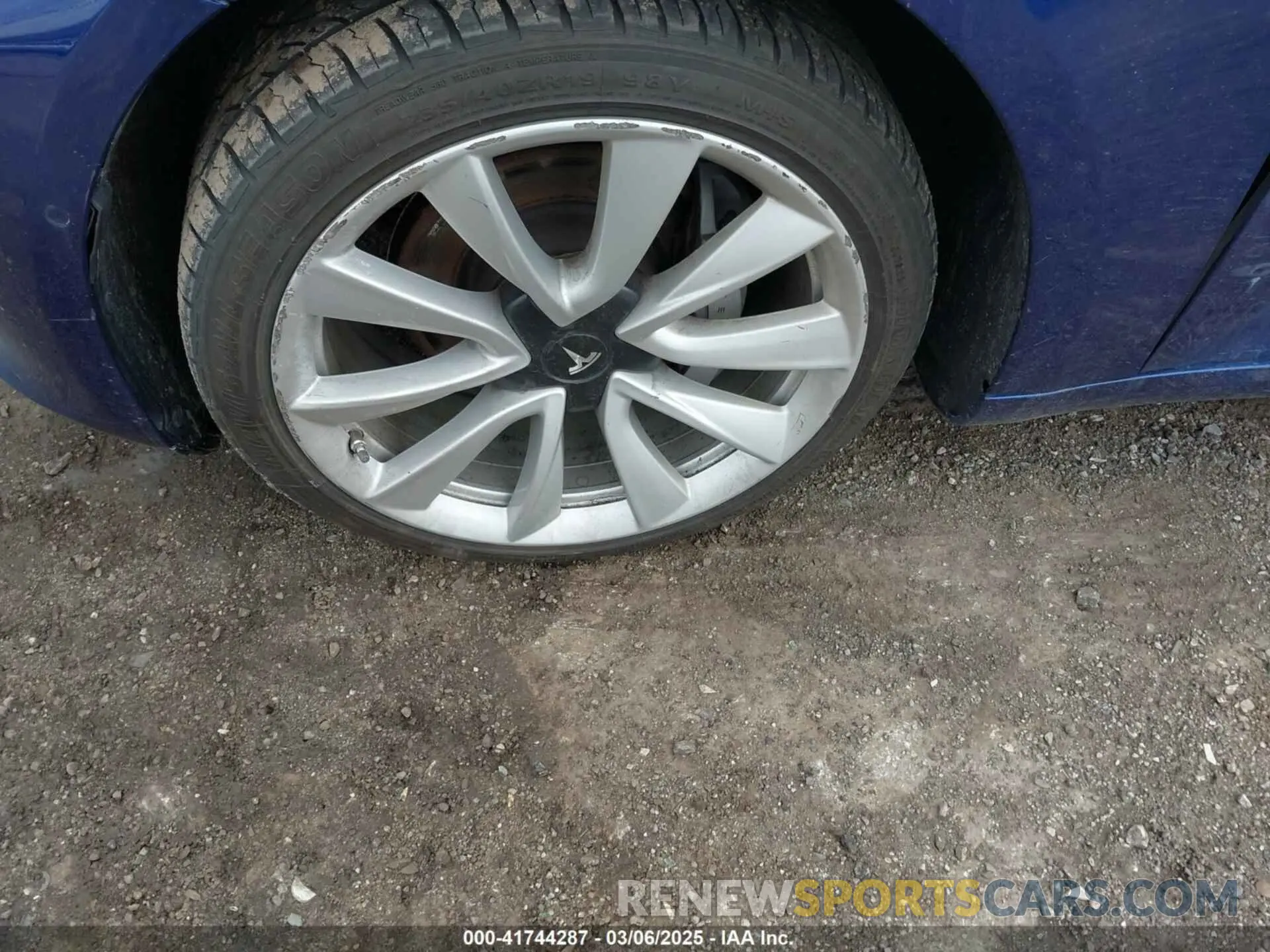12 fotografías del automóvil dañado 5YJ3E1EB9LF601198 TESLA MODEL 3 2020
