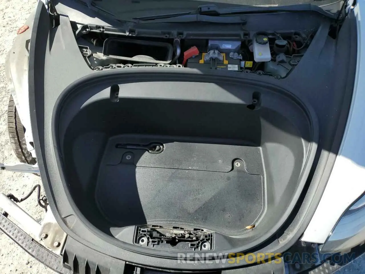 11 fotografías del automóvil dañado 5YJ3E1EB9LF607020 TESLA MODEL 3 2020