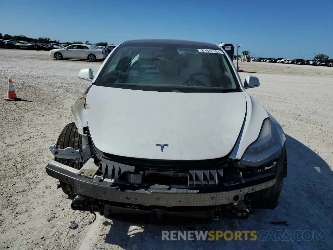 5 fotografías del automóvil dañado 5YJ3E1EB9LF607020 TESLA MODEL 3 2020