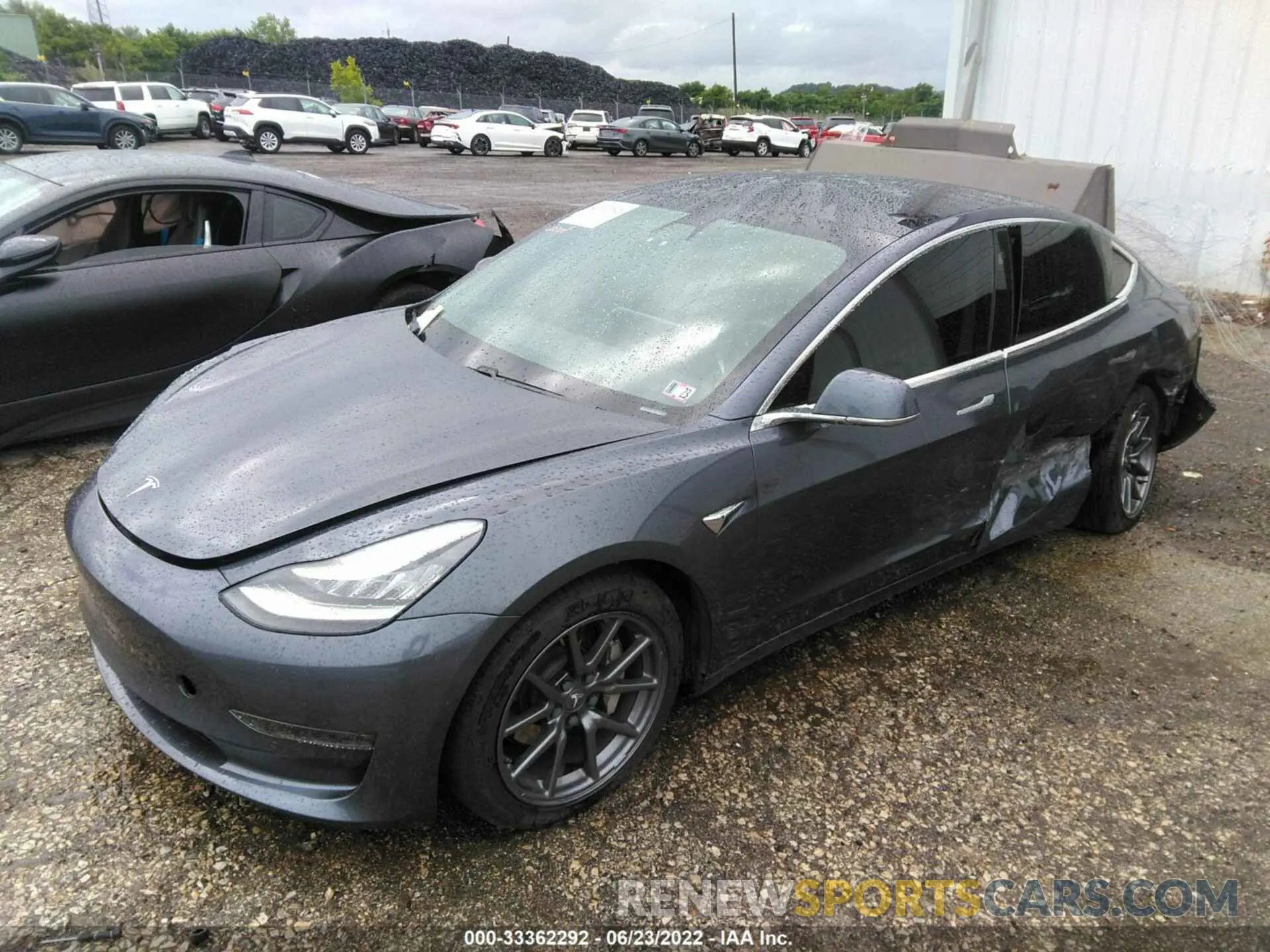 2 fotografías del automóvil dañado 5YJ3E1EB9LF616722 TESLA MODEL 3 2020
