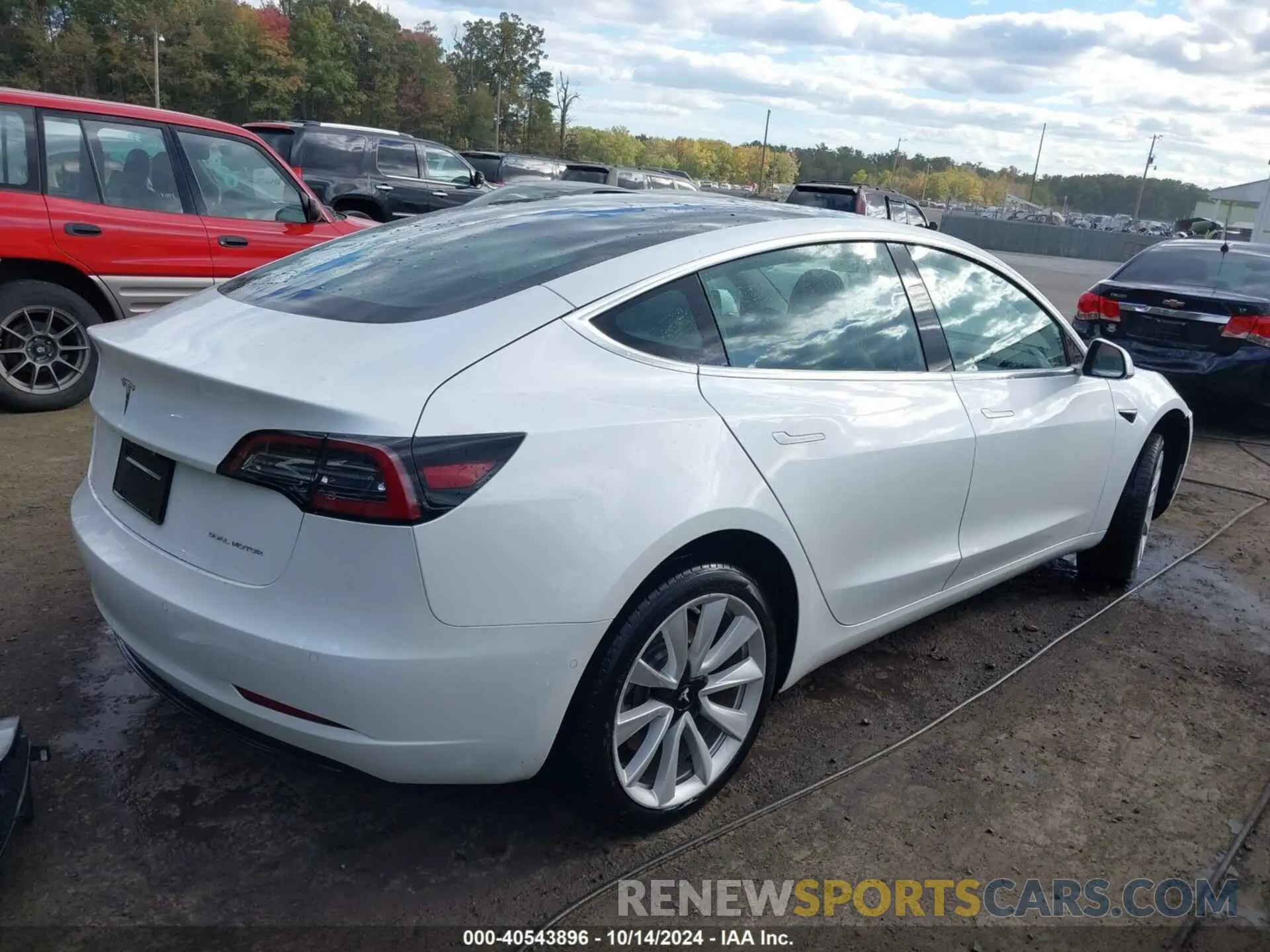 4 fotografías del automóvil dañado 5YJ3E1EB9LF621015 TESLA MODEL 3 2020