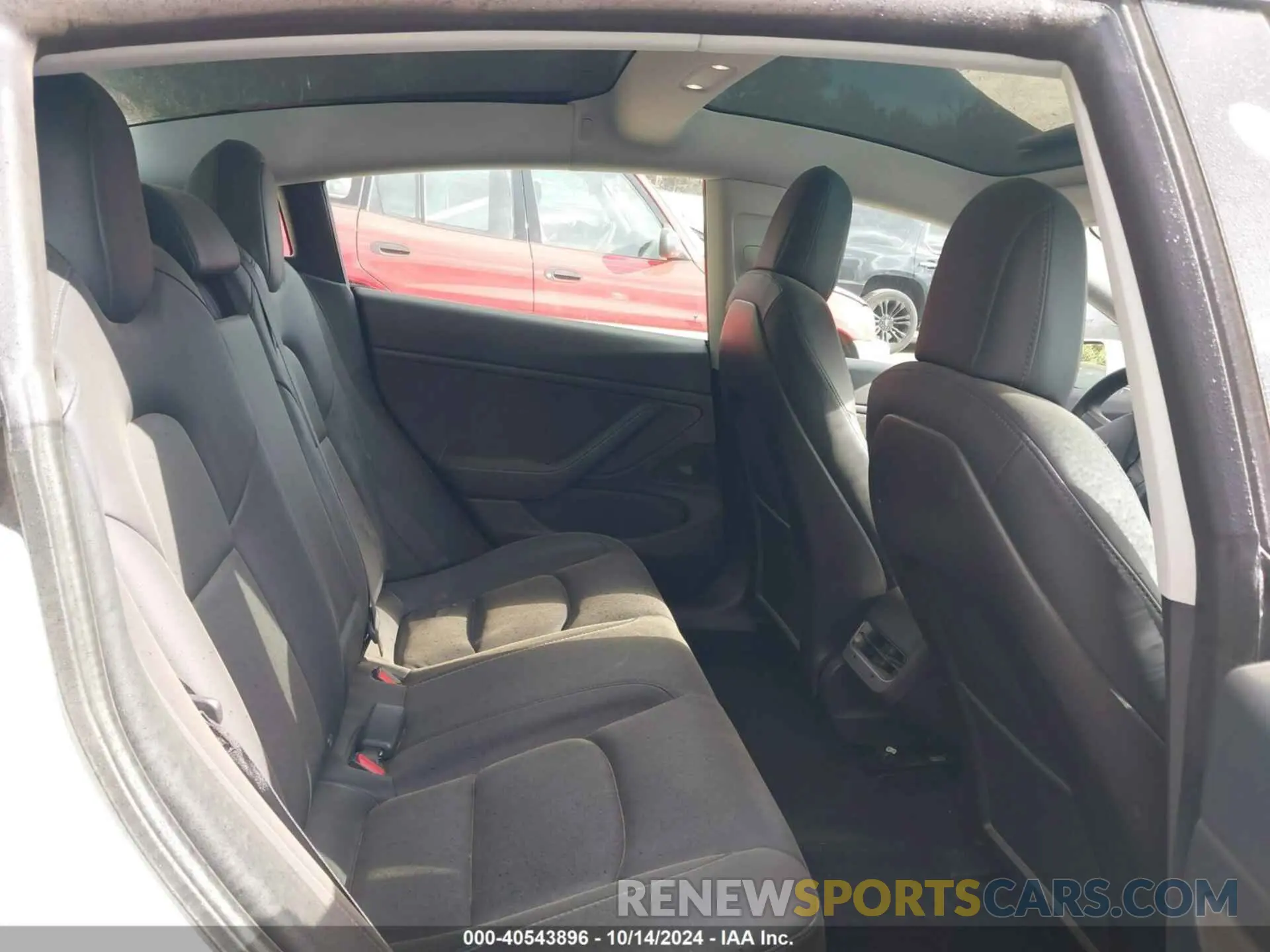8 fotografías del automóvil dañado 5YJ3E1EB9LF621015 TESLA MODEL 3 2020