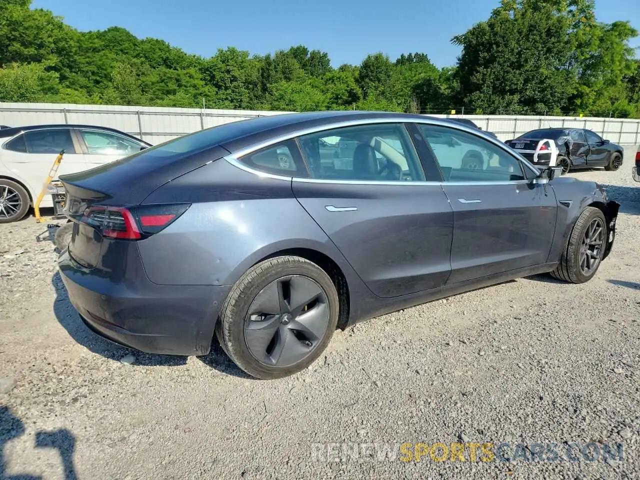3 fotografías del automóvil dañado 5YJ3E1EB9LF635402 TESLA MODEL 3 2020