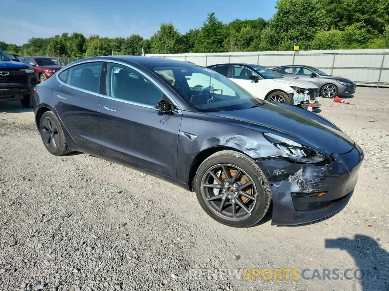 4 fotografías del automóvil dañado 5YJ3E1EB9LF635402 TESLA MODEL 3 2020