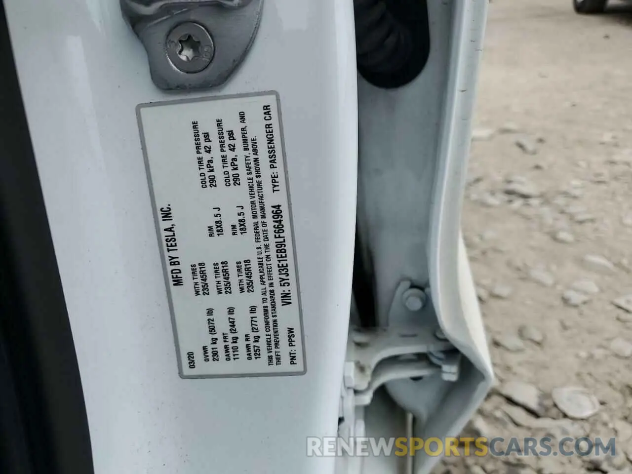 12 fotografías del automóvil dañado 5YJ3E1EB9LF664964 TESLA MODEL 3 2020