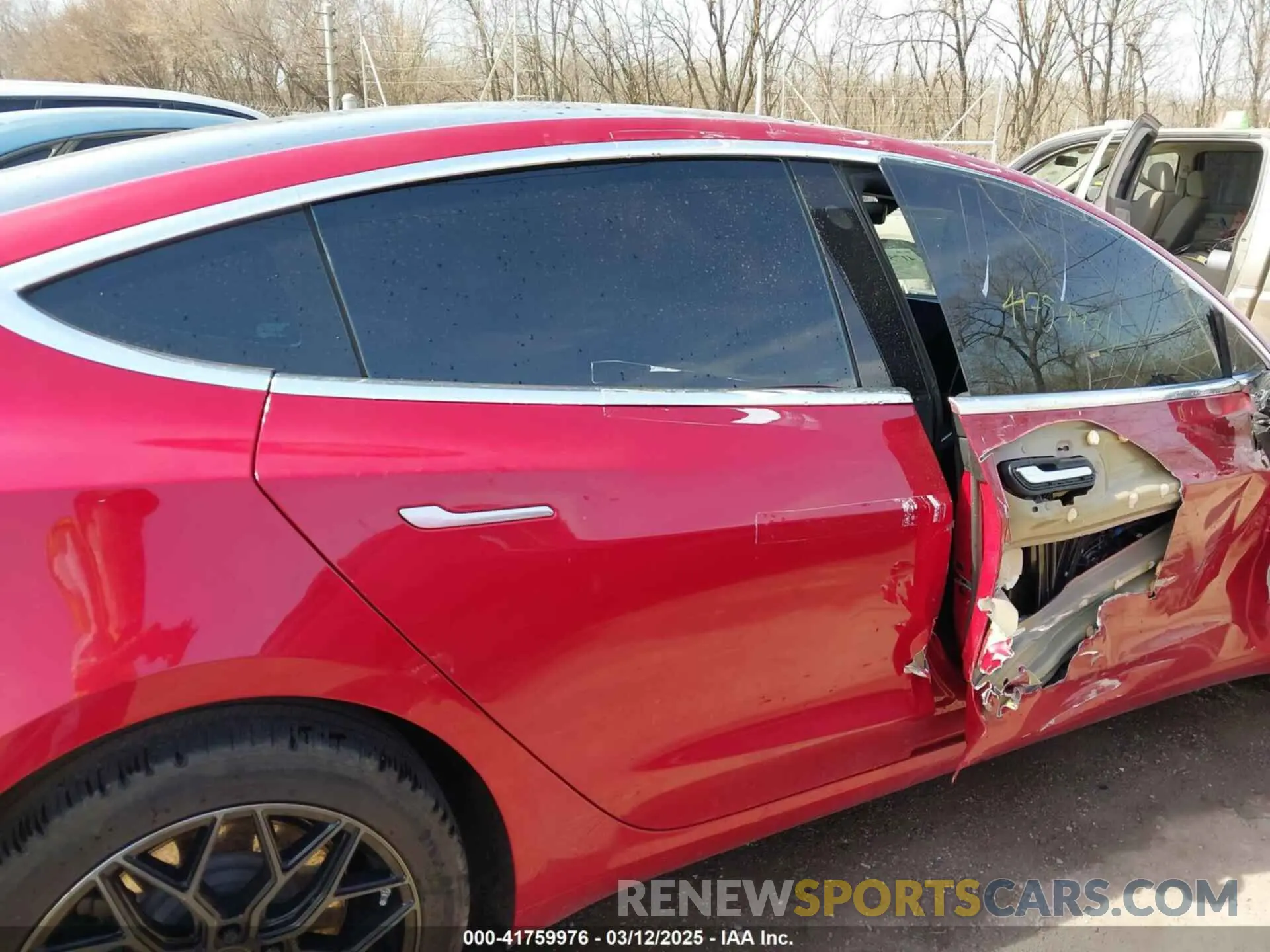 13 fotografías del automóvil dañado 5YJ3E1EB9LF666066 TESLA MODEL 3 2020