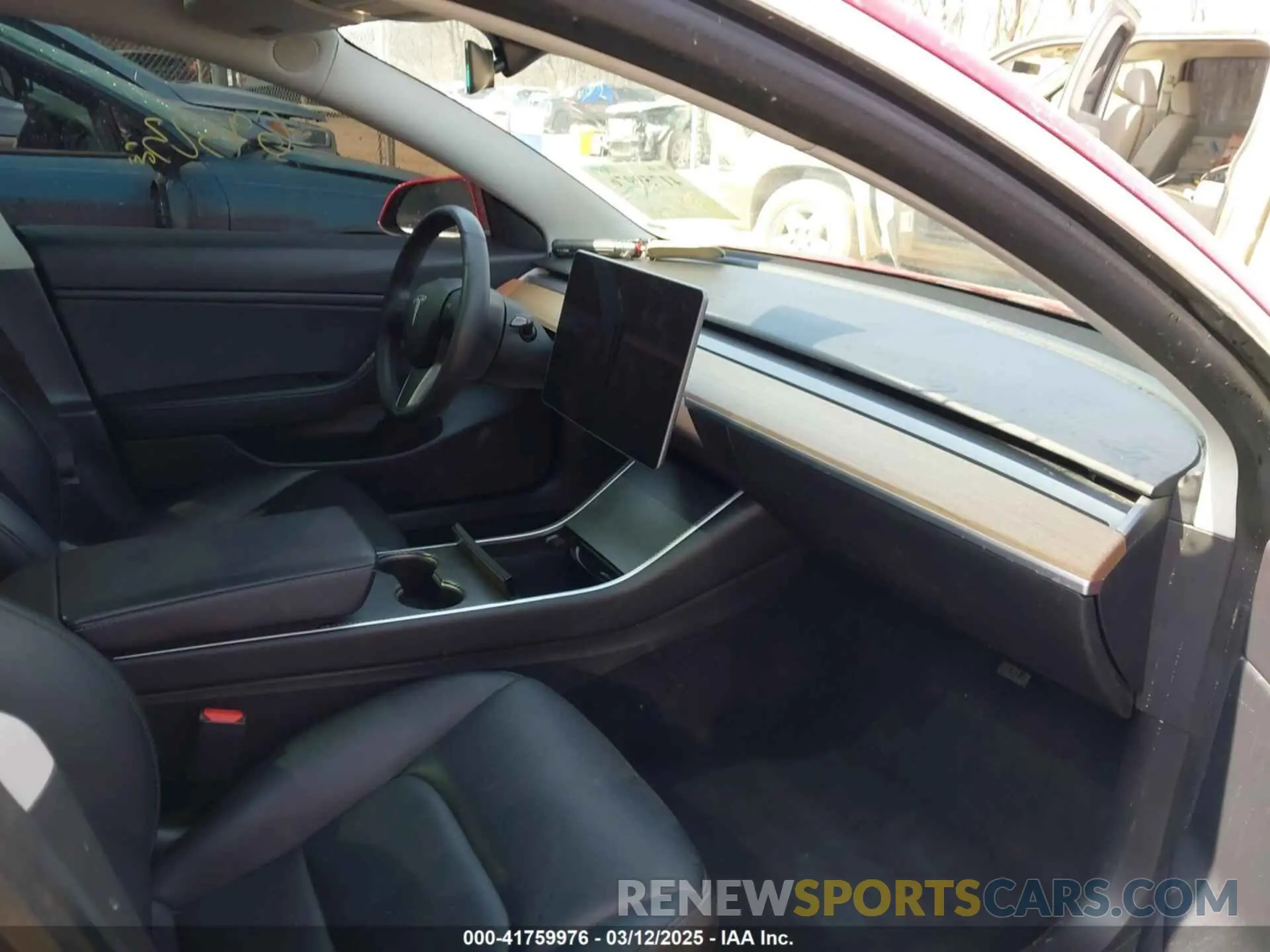 5 fotografías del automóvil dañado 5YJ3E1EB9LF666066 TESLA MODEL 3 2020