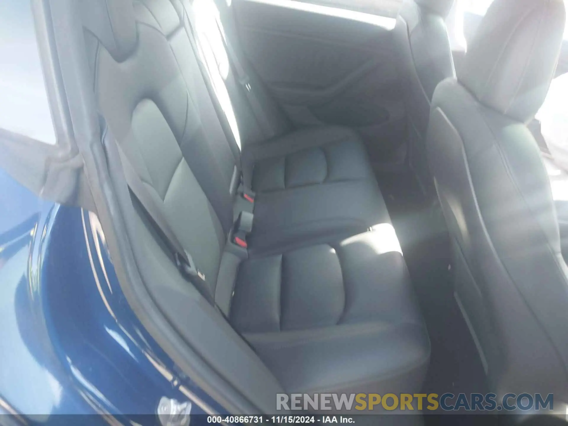8 fotografías del automóvil dañado 5YJ3E1EB9LF711197 TESLA MODEL 3 2020
