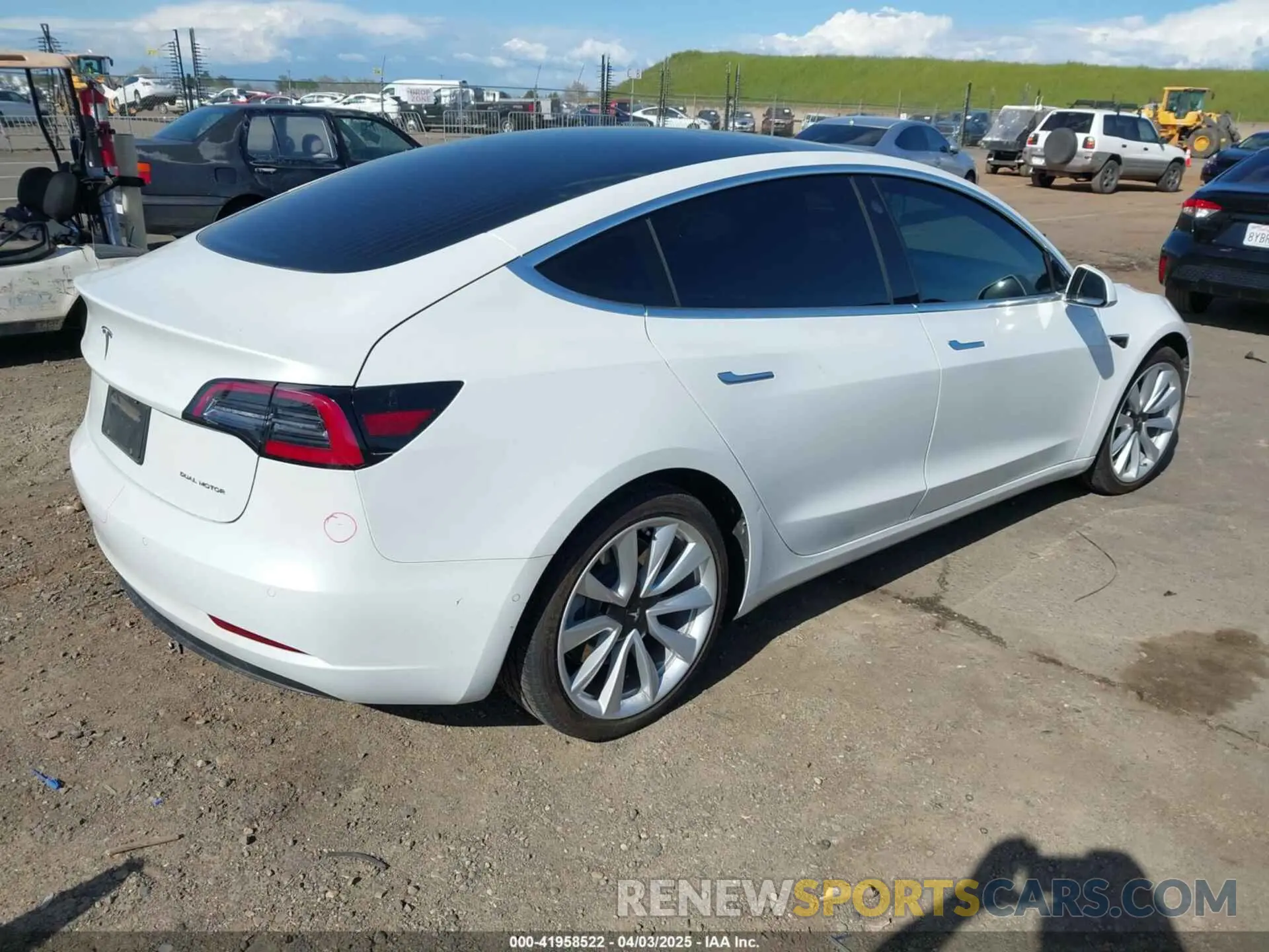 4 fotografías del automóvil dañado 5YJ3E1EB9LF783131 TESLA MODEL 3 2020