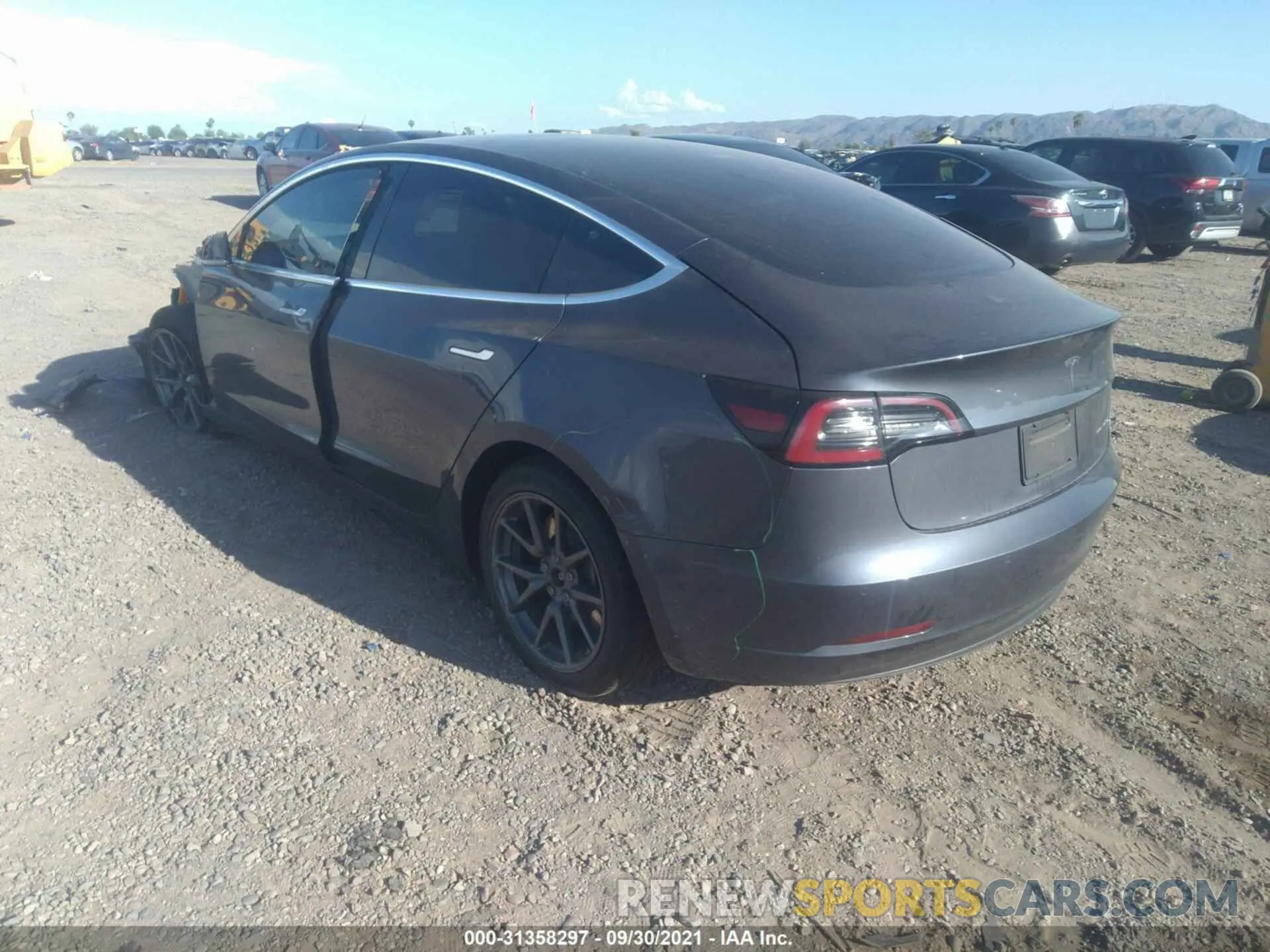 3 fotografías del automóvil dañado 5YJ3E1EBXLF710883 TESLA MODEL 3 2020