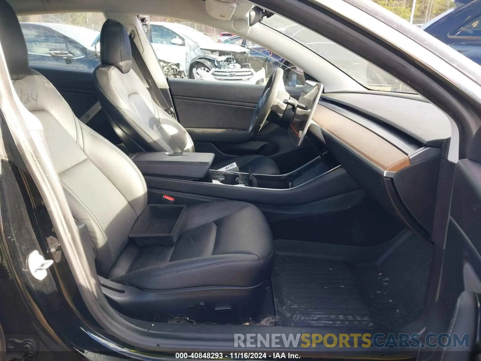 5 fotografías del automóvil dañado 5YJ3E1EBXLF764085 TESLA MODEL 3 2020