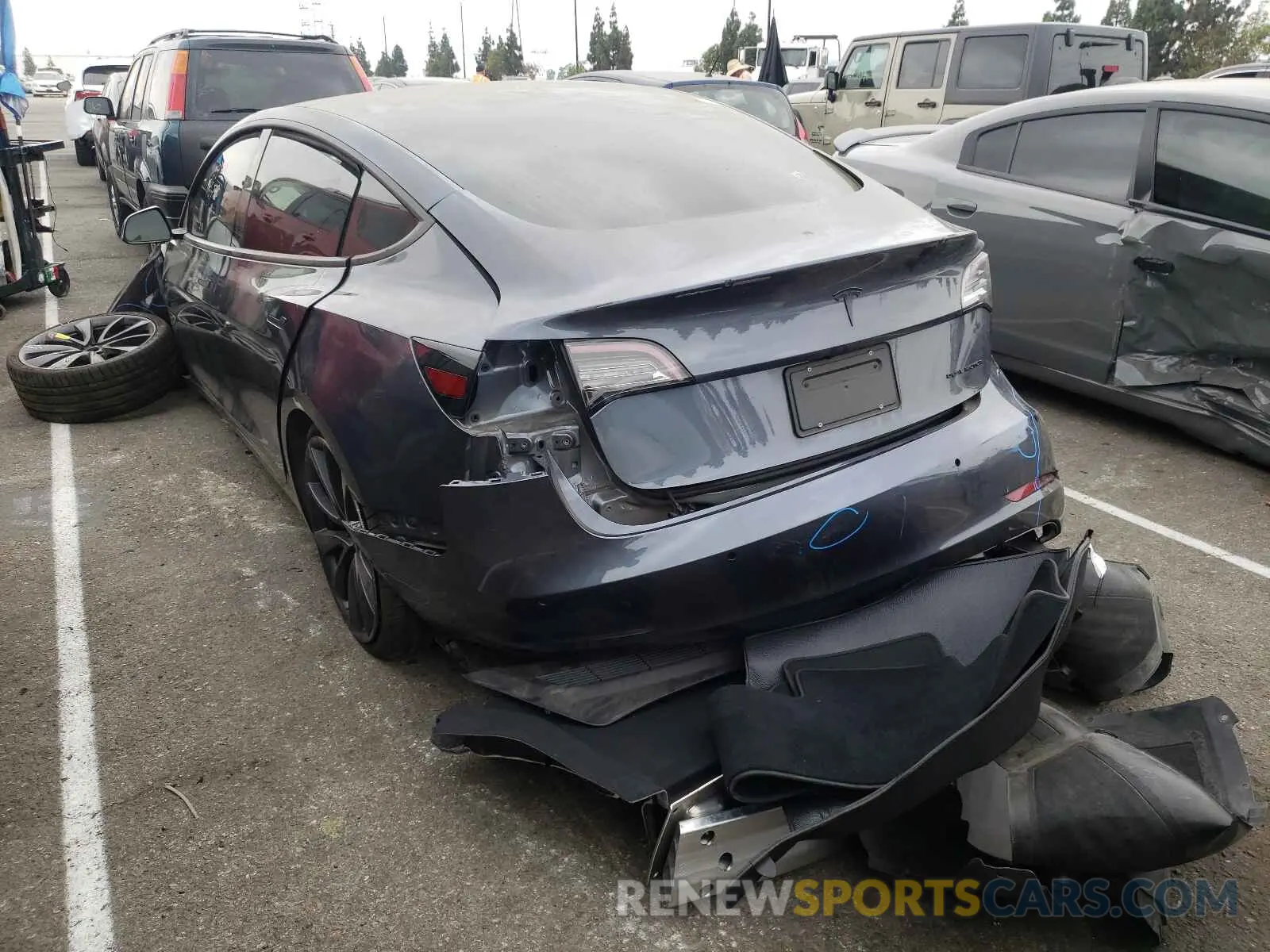 3 fotografías del automóvil dañado 5YJ3E1EC0LF642070 TESLA MODEL 3 2020