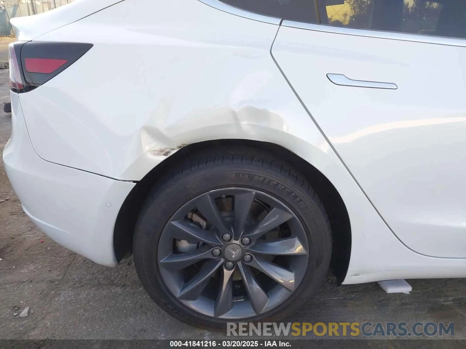 21 fotografías del automóvil dañado 5YJ3E1EC1LF602516 TESLA MODEL 3 2020